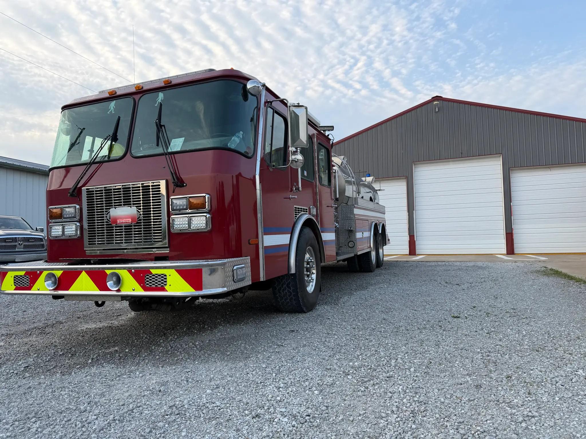 1996 E-One HME Pumper Tanker - image 11