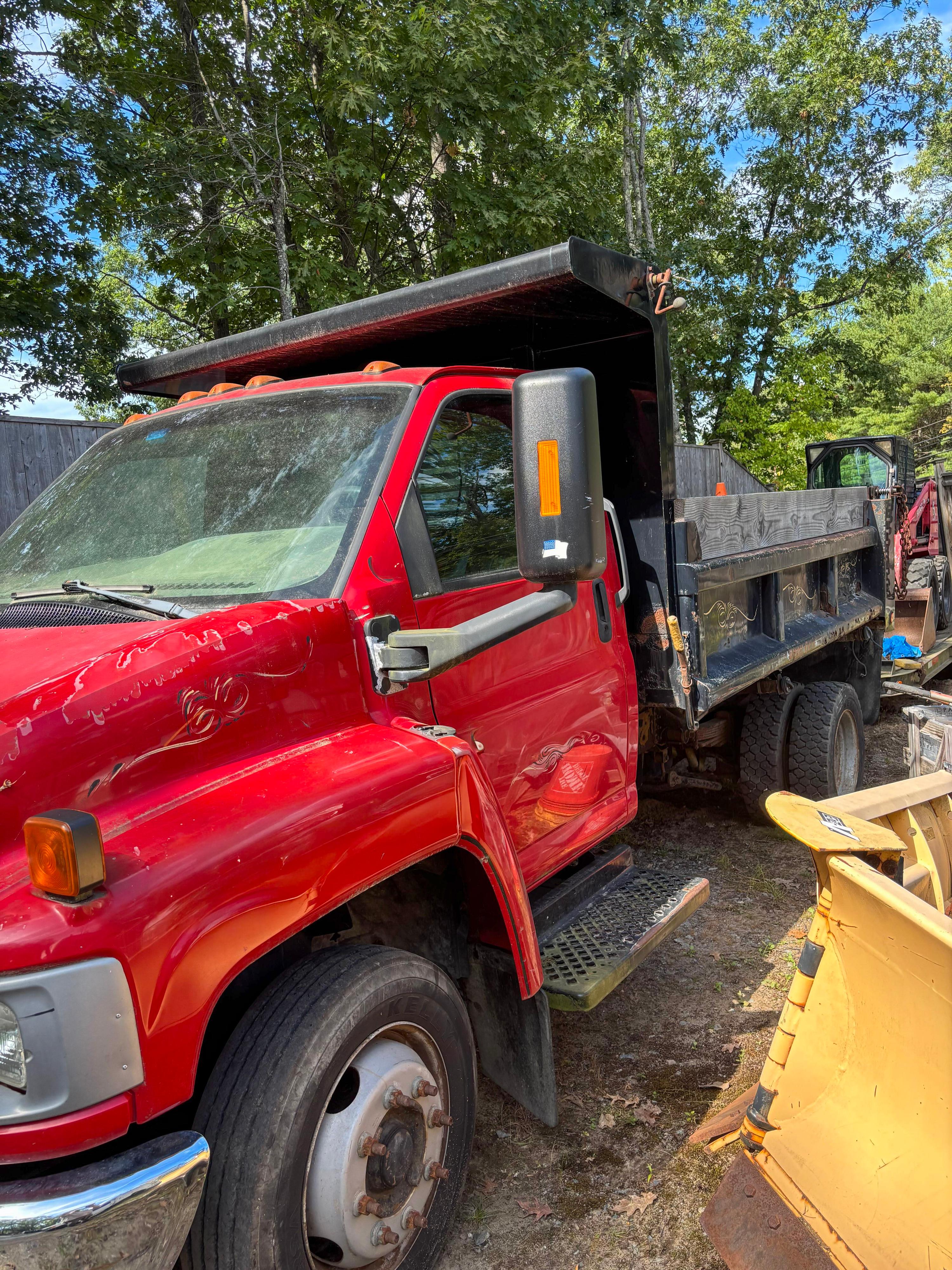 2003 Chevrolet 4x4 Dump Truck - image 1