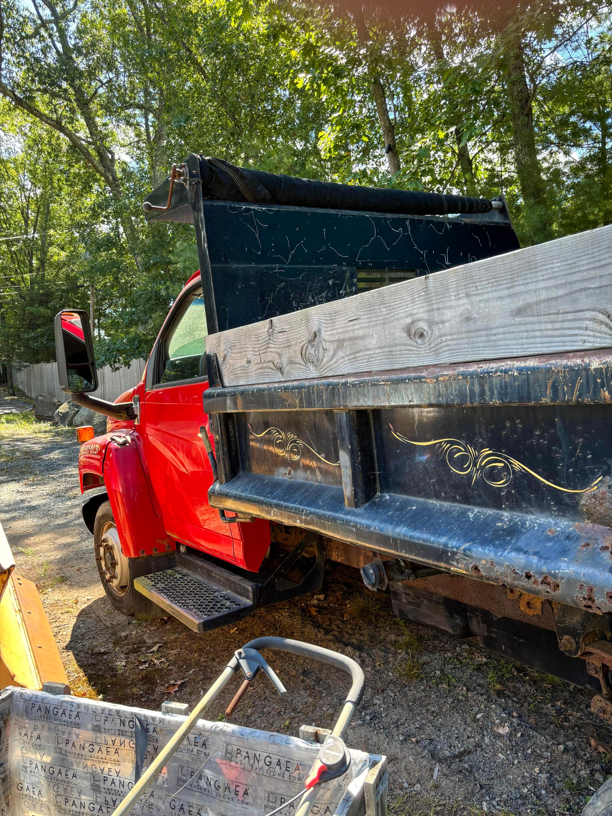 2003 Chevrolet 4x4 Dump Truck - image 3