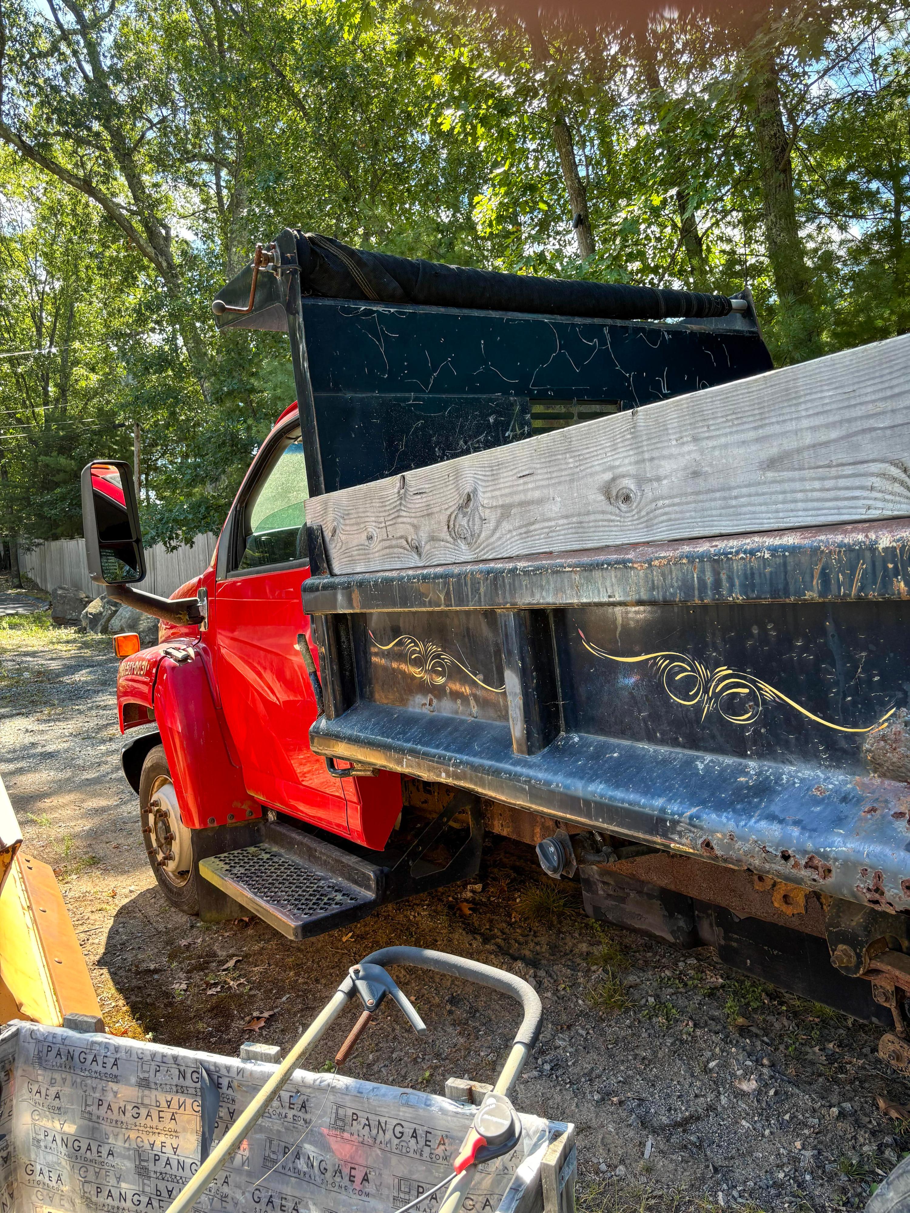 2003 Chevrolet 4x4 Dump Truck - image 3
