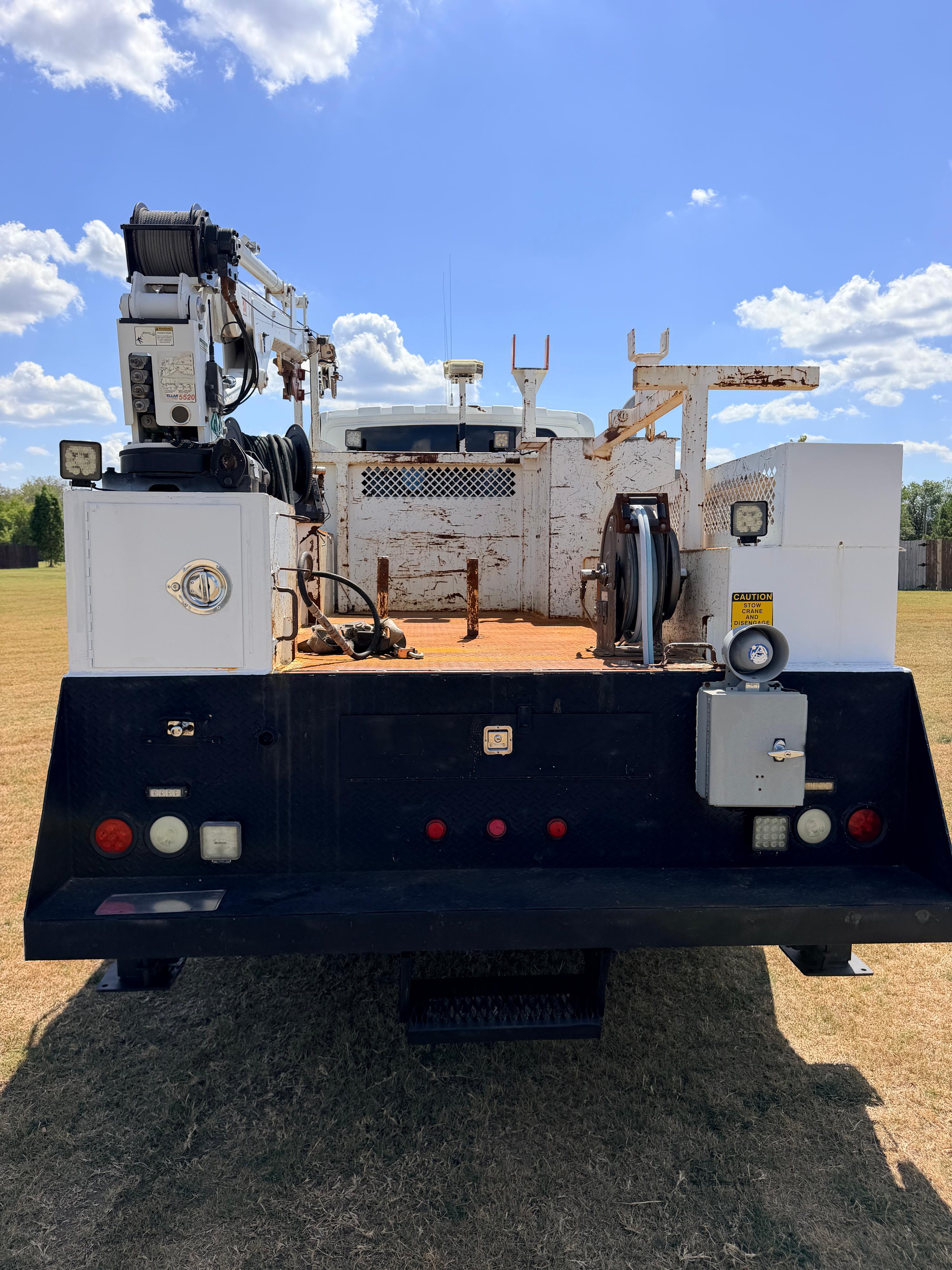 2010 International WorkStar 7400 Crew Cab Hi-Rail - image 7