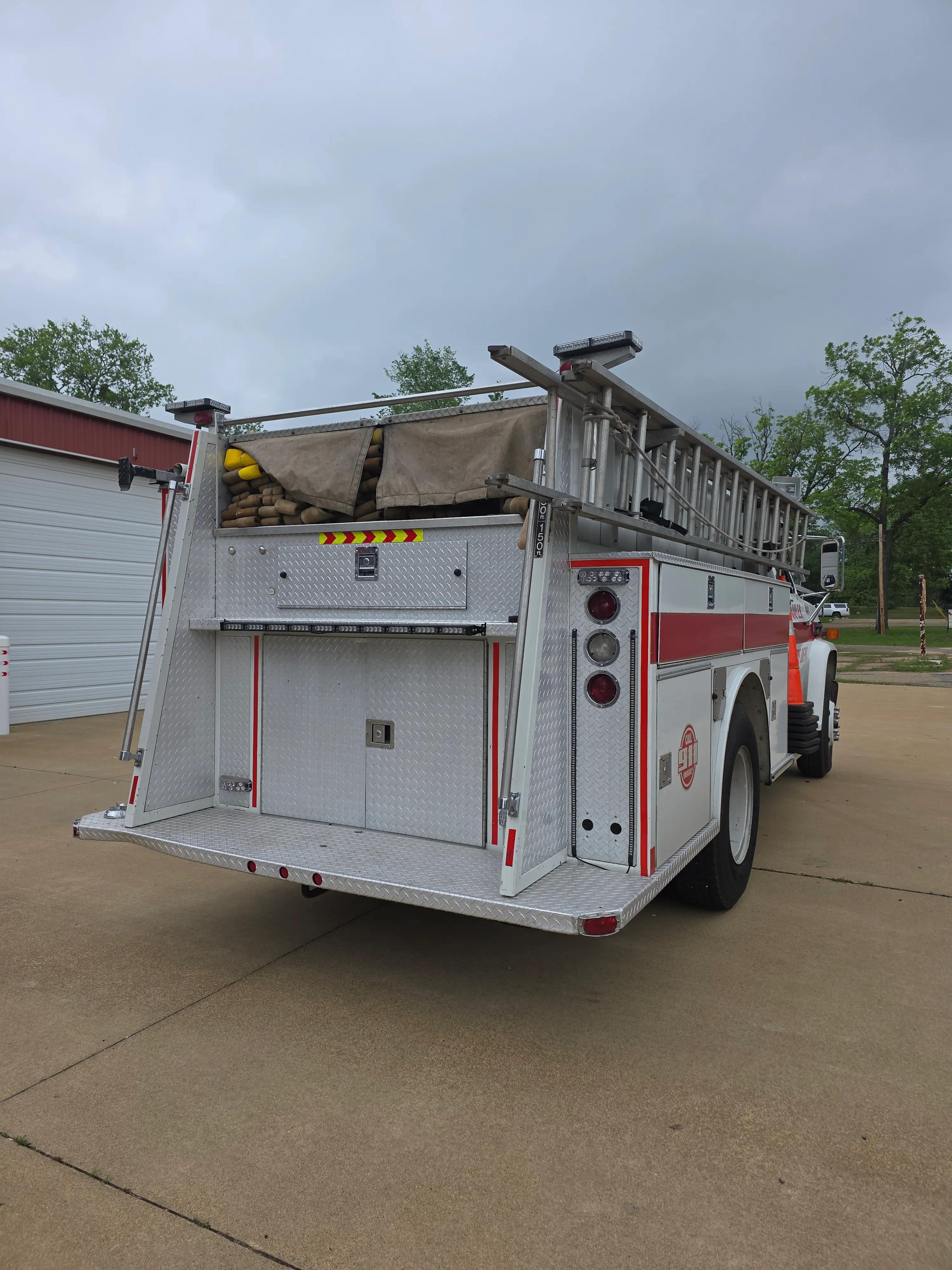 1985 GMC Pumper - image 5