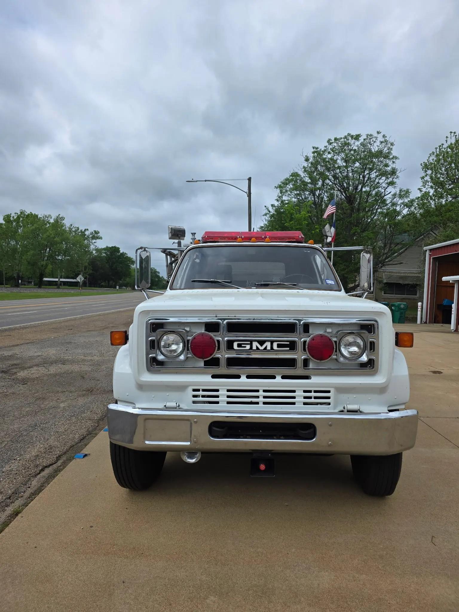 1985 GMC Pumper - image 6