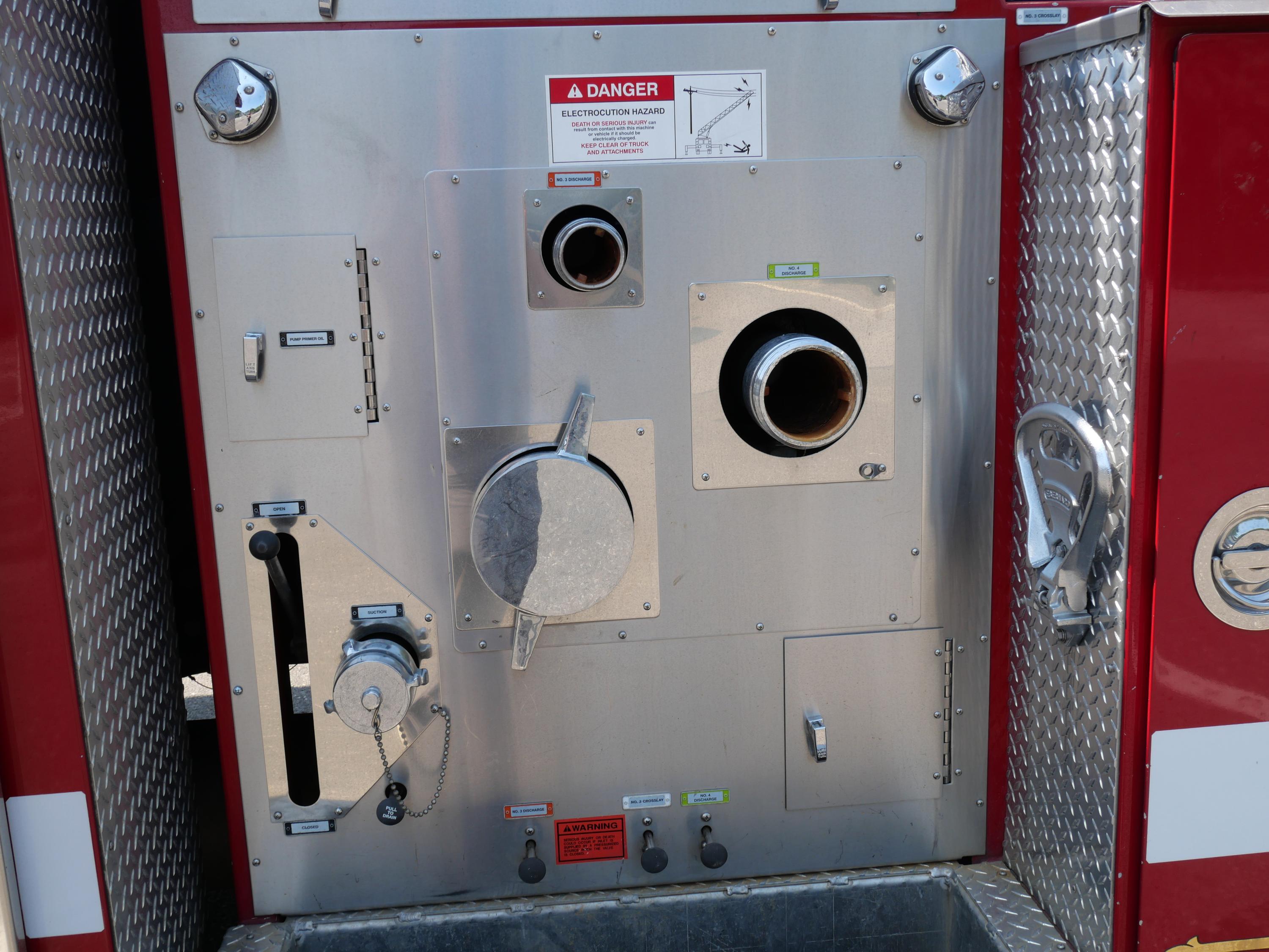 1999 American LaFrance LTI 100' Aerial - image 31