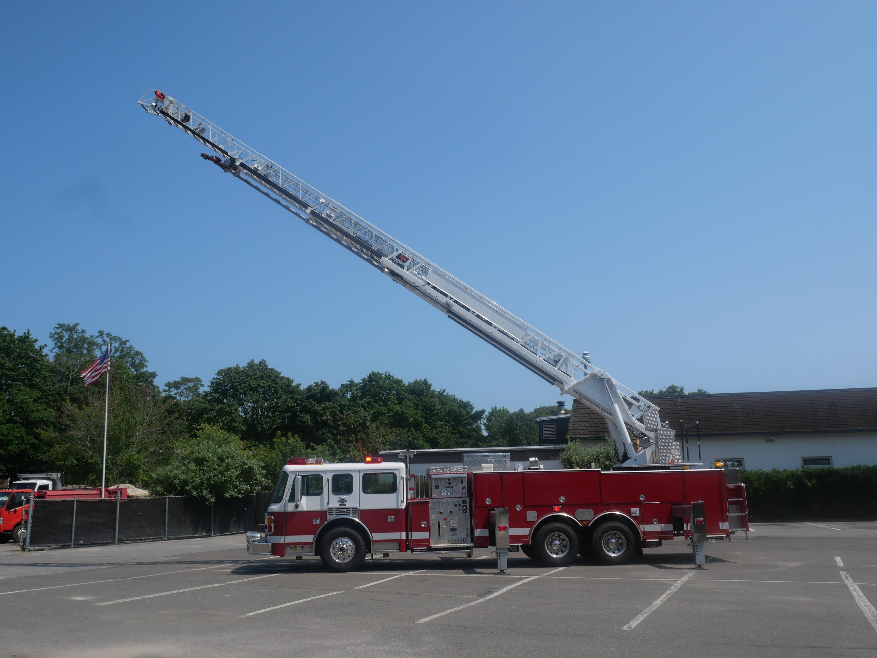 1999 American LaFrance LTI 100' Aerial - image 9