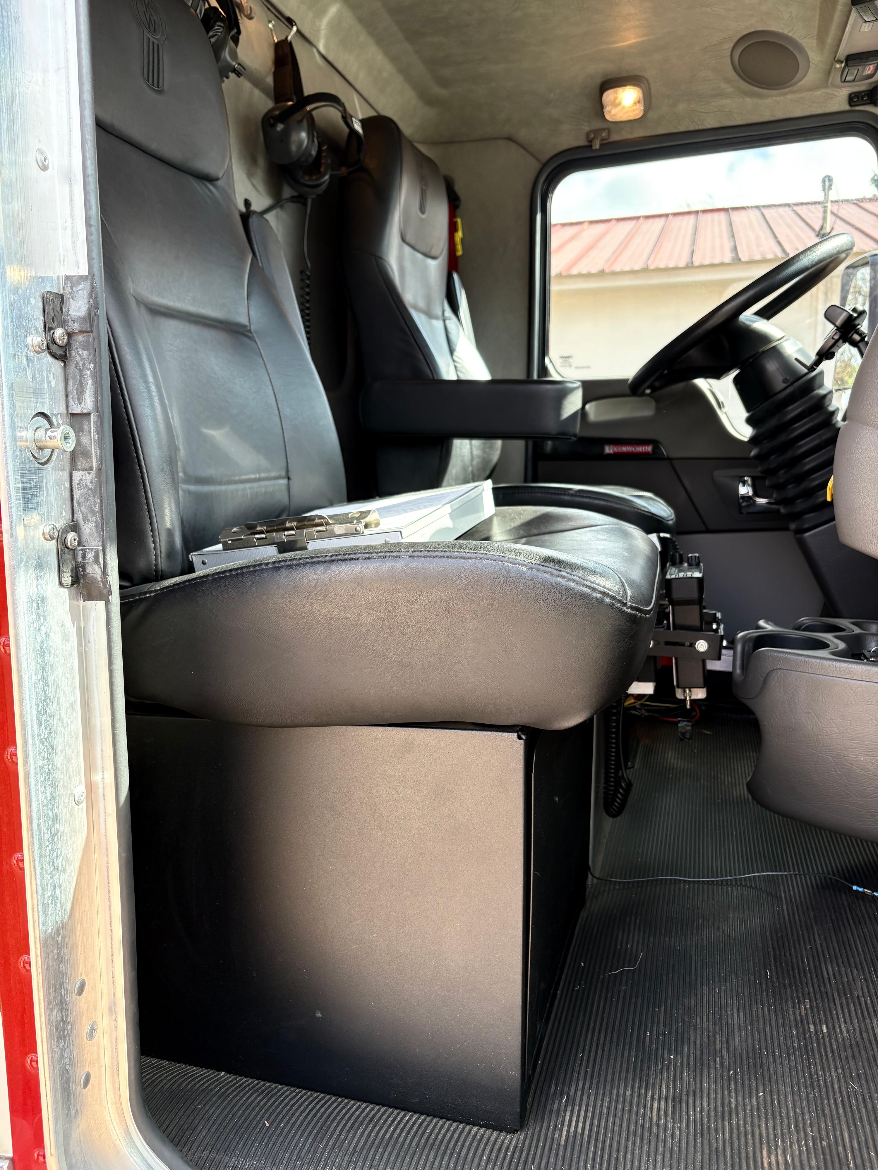 2018 Fouts Brothers Kenworth Pumper Tanker - image 12