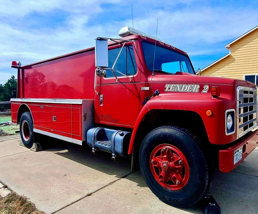 1981 International 1824 Water Tender
