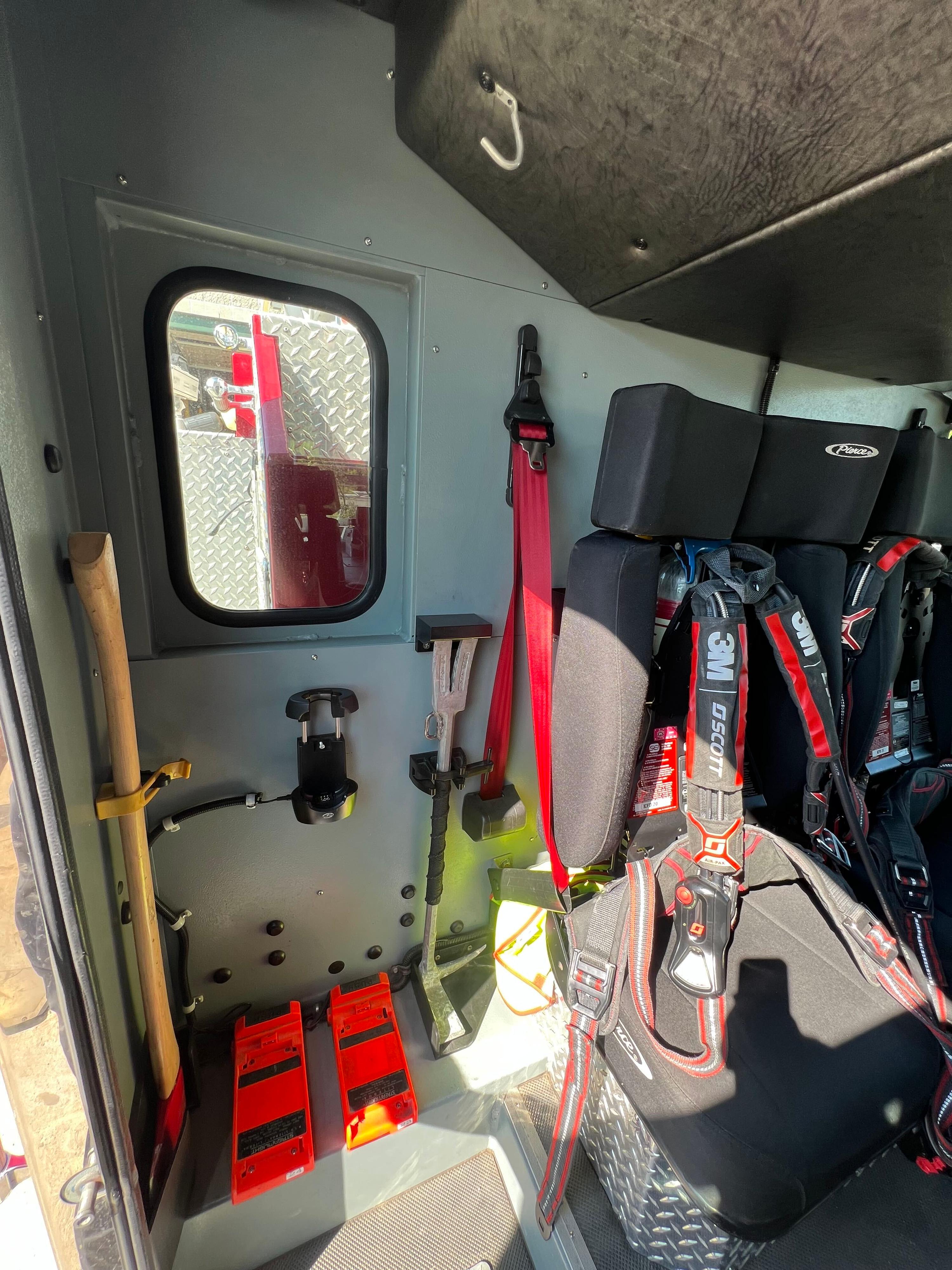 2009 Pierce 75' Aerial - image 43