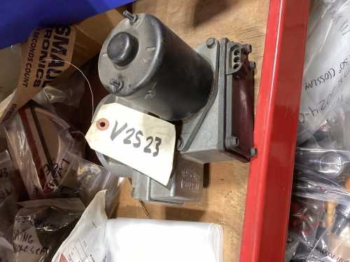 V2523 - Pump shift unit assy