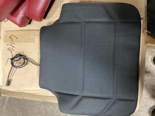 2813897-0610 - CUSHION,17" SEAT BOTTOM,PSV