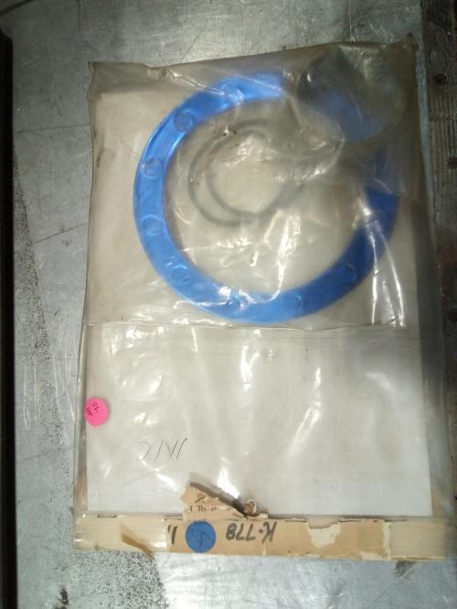 WAT-K778 - COUPLING SHAFT HSG& BEARING