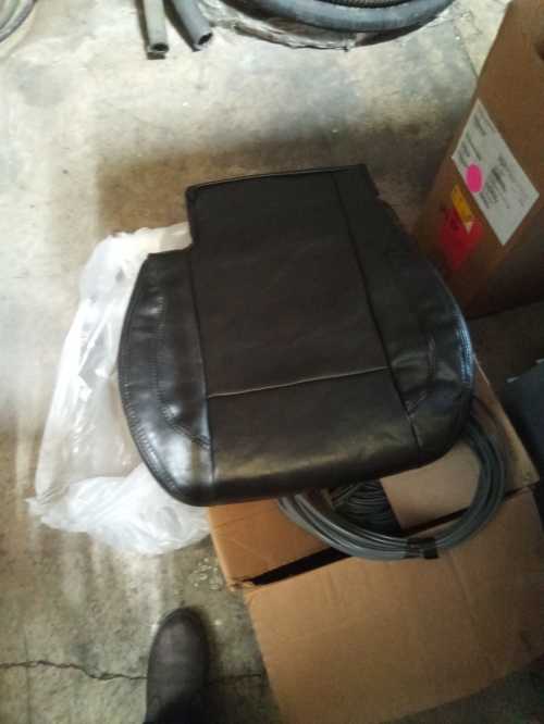 3695327 - BOTTOM SEAT CUSHION, W/SENSOR