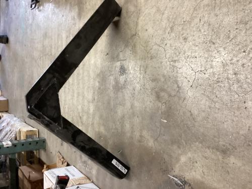 20-3118 - Body Mtg angle, frt,rh pumper