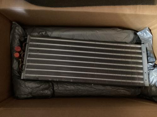 1446184 - EVAPORATOR CORE - image 1
