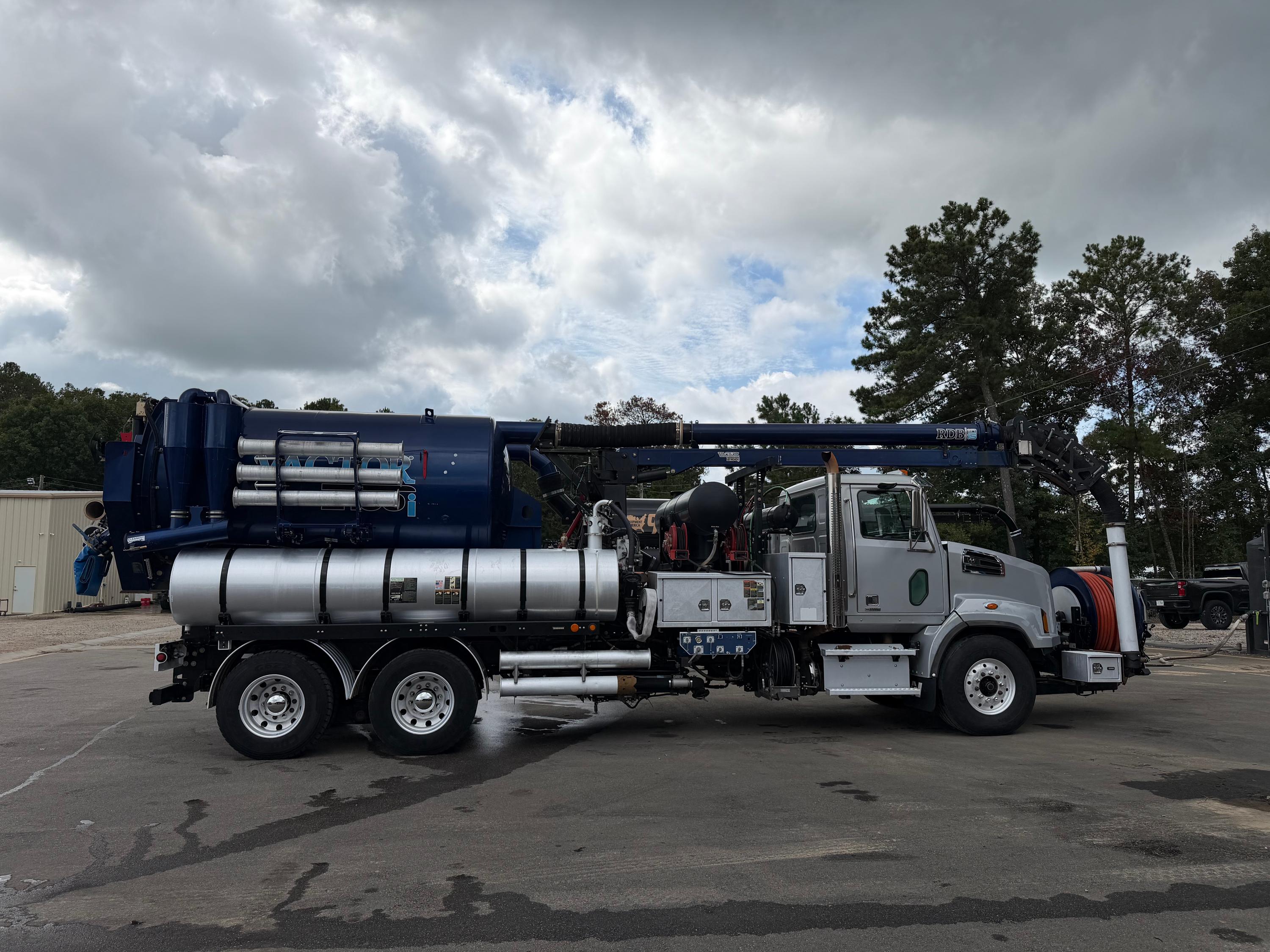 2019 Western Star Vactor Combination - image 2