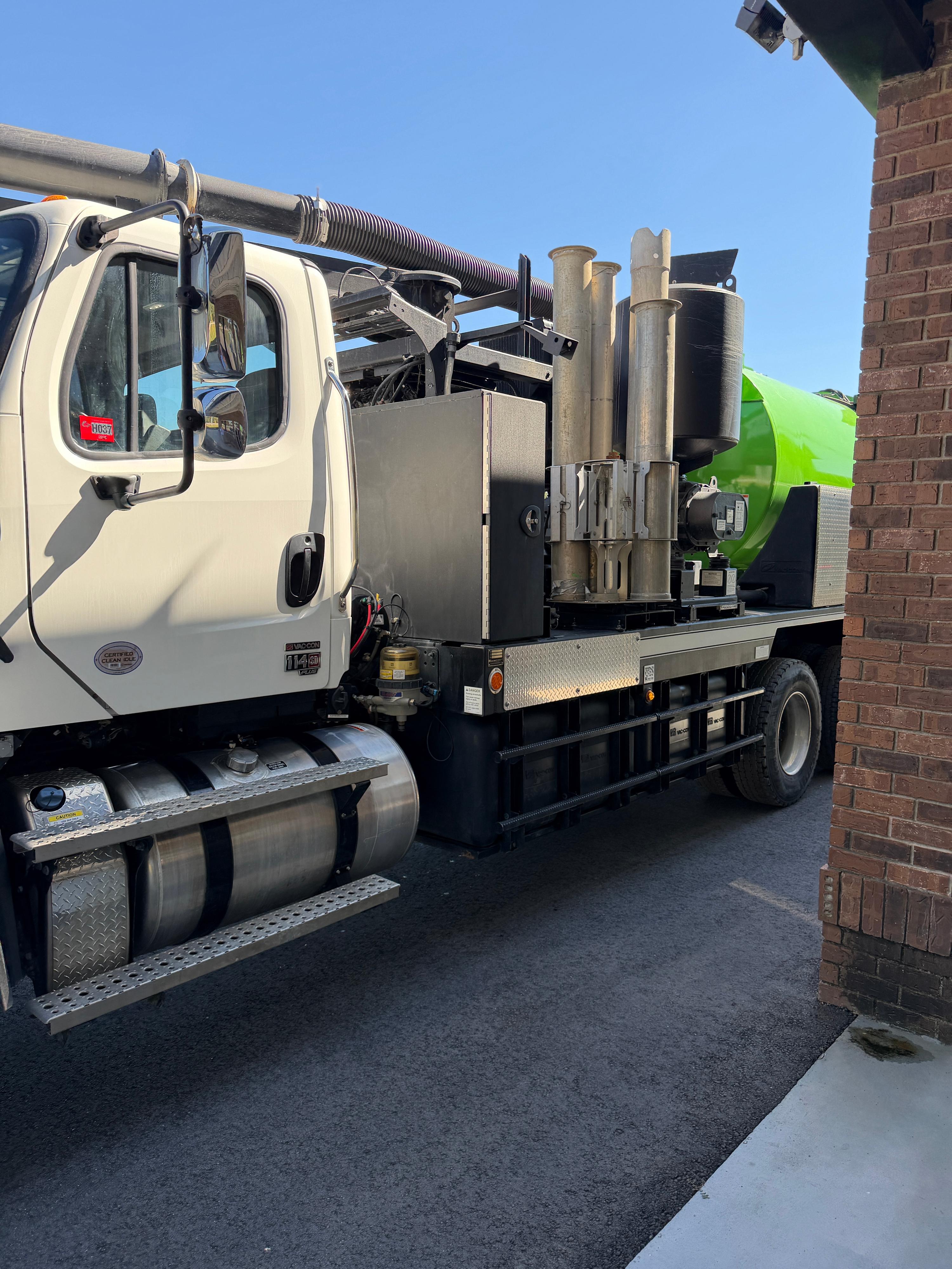 2025 Freightliner Vac-Con Combination - image 10