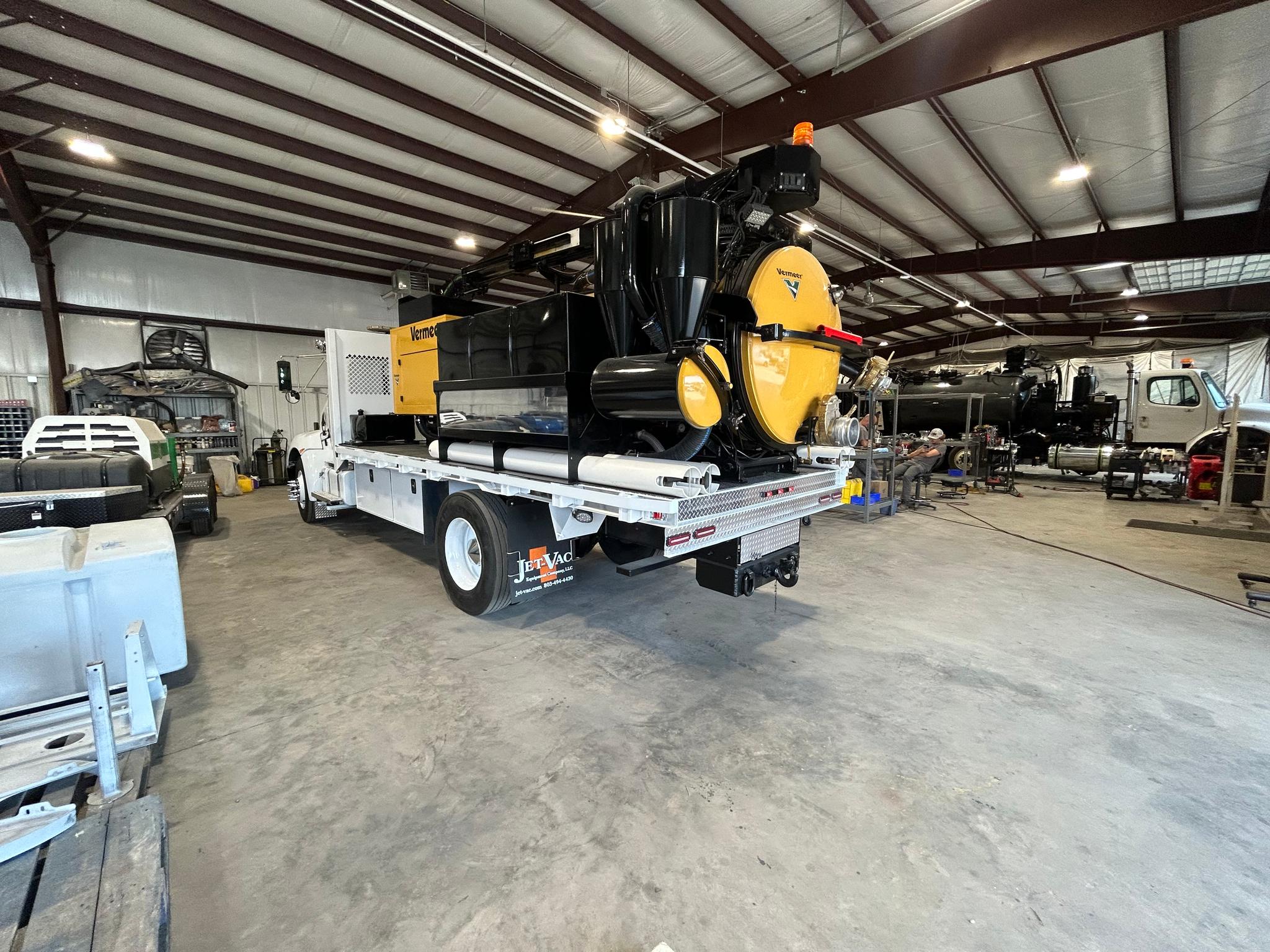 2014 Kenworth Vermeer Hydrovac - image 5