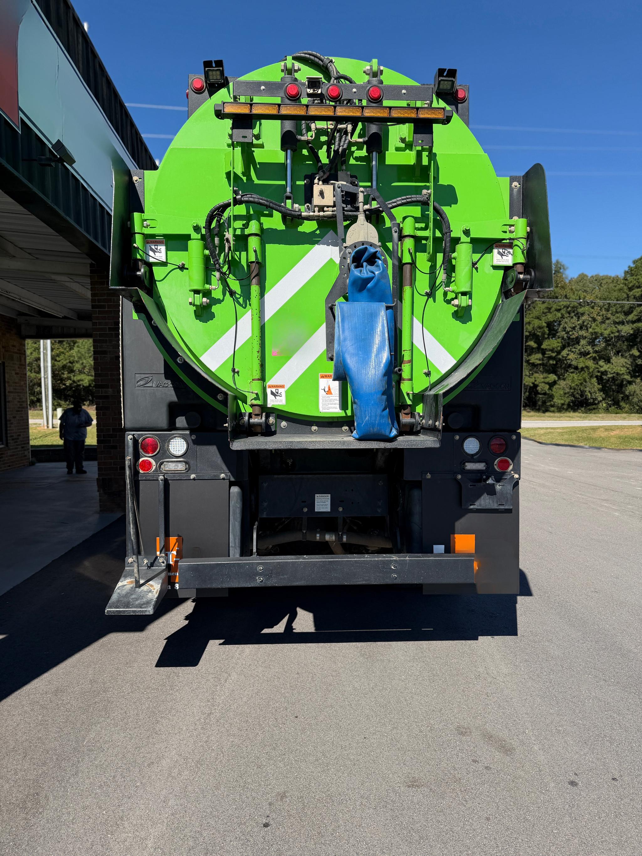 2025 Freightliner Vac-Con Combination - image 5