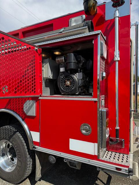 2008 BME Sterling 4x4 Pumper - image 7