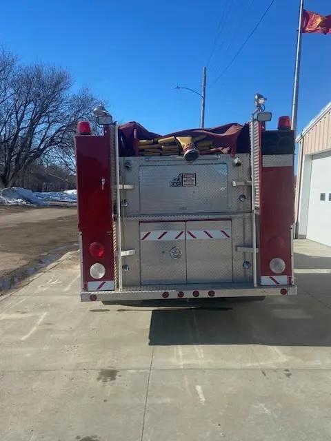 1996 GMC 2000 Gallon Pumper/Tanker - image 2