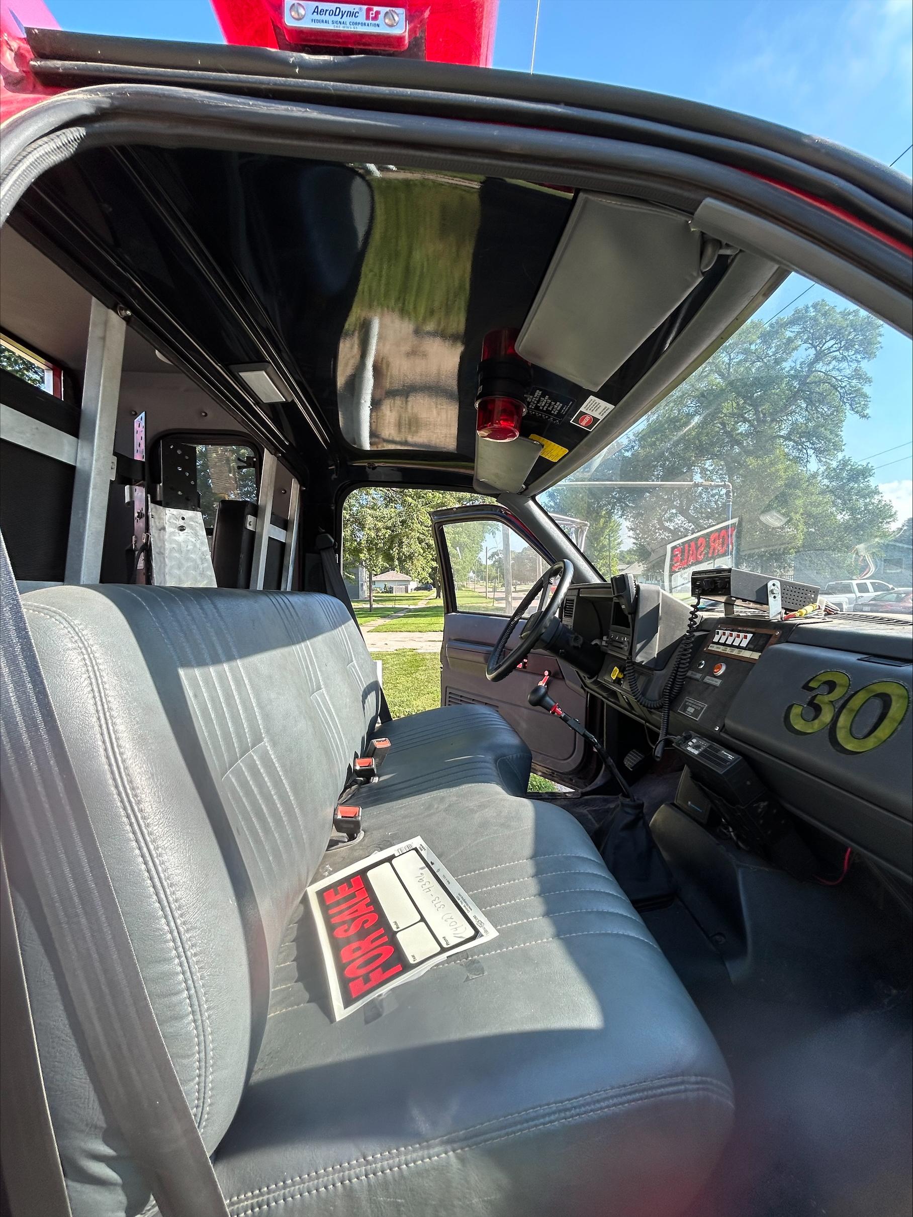 1996 GMC 2000 Gallon Pumper/Tanker - image 12