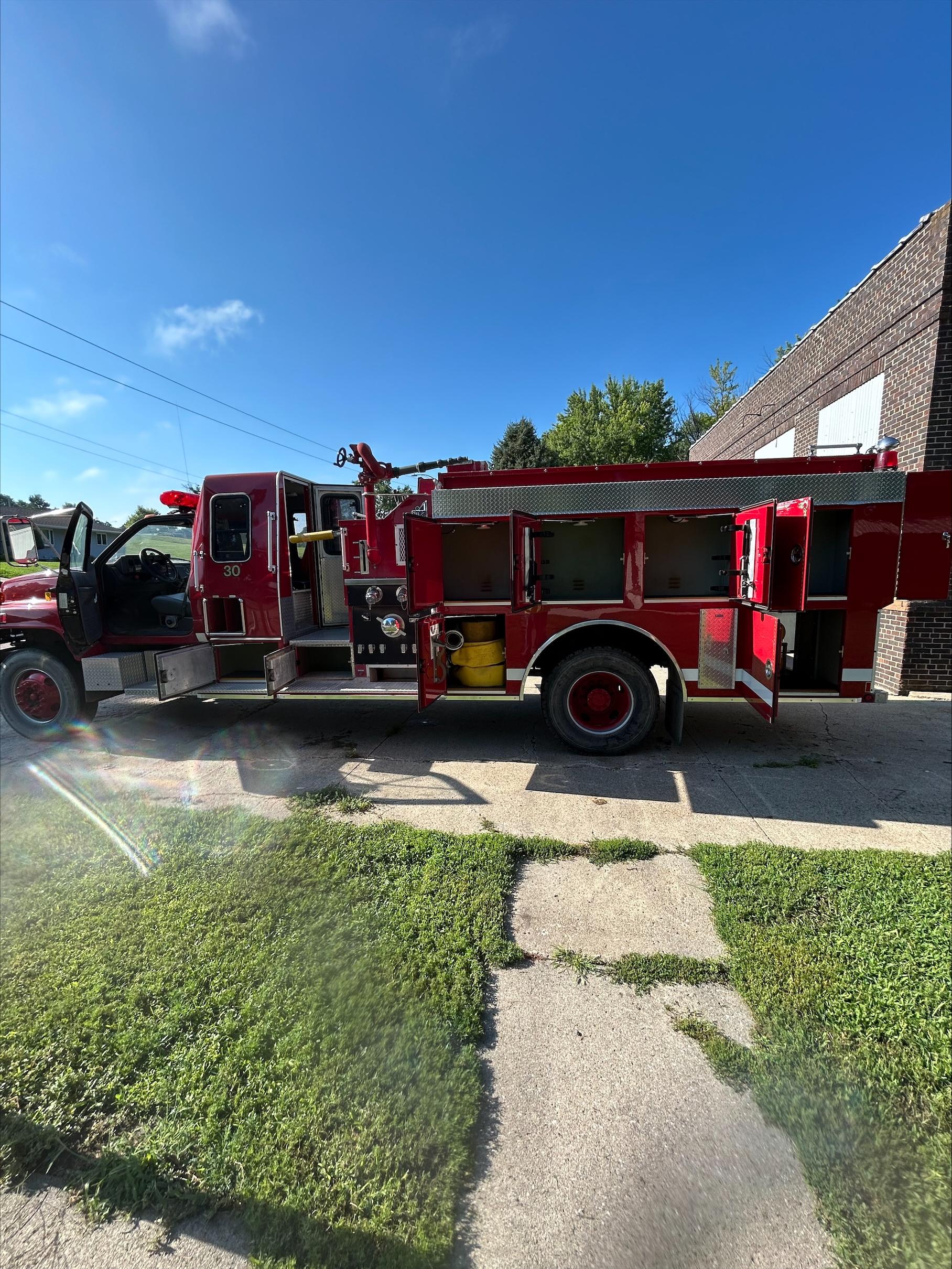 1996 GMC 2000 Gallon Pumper/Tanker - image 9