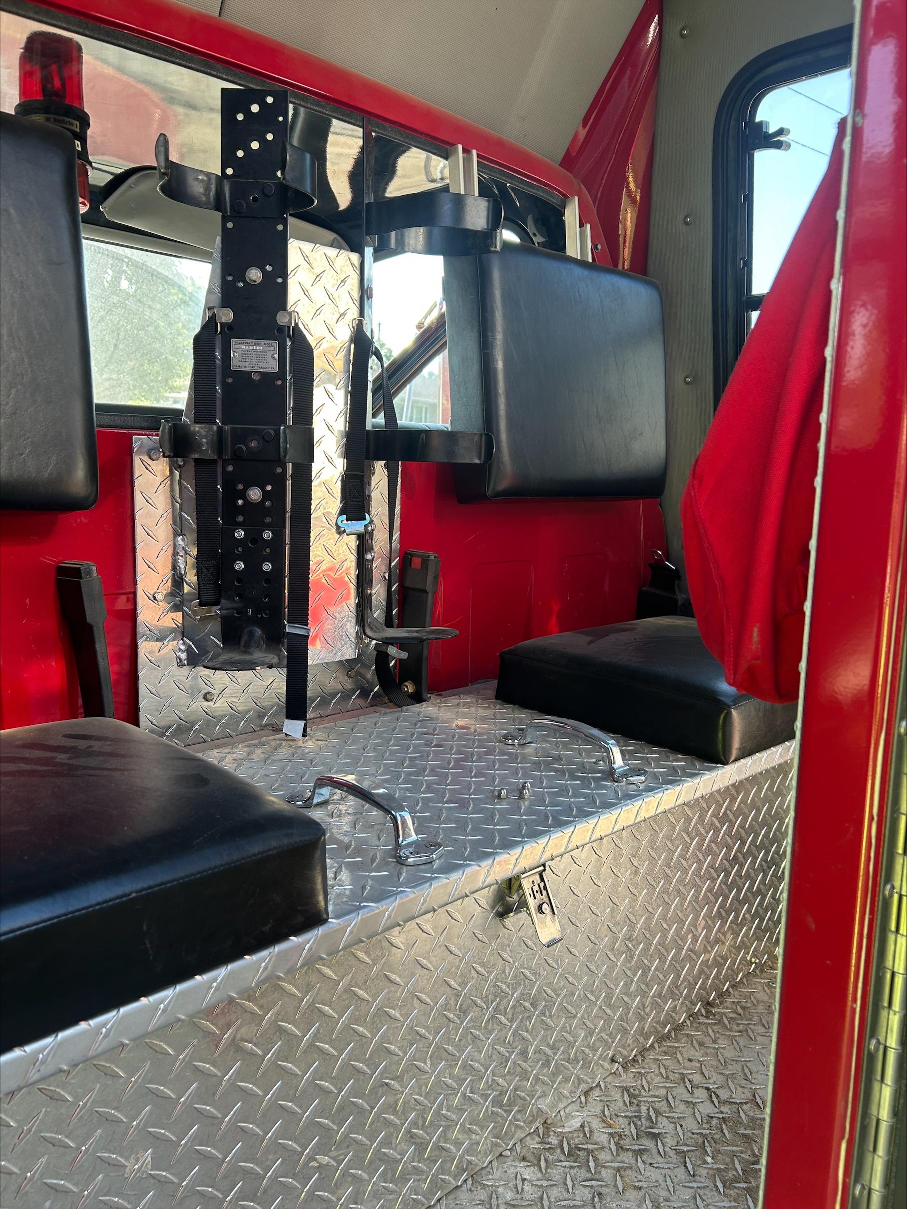1996 GMC 2000 Gallon Pumper/Tanker - image 11