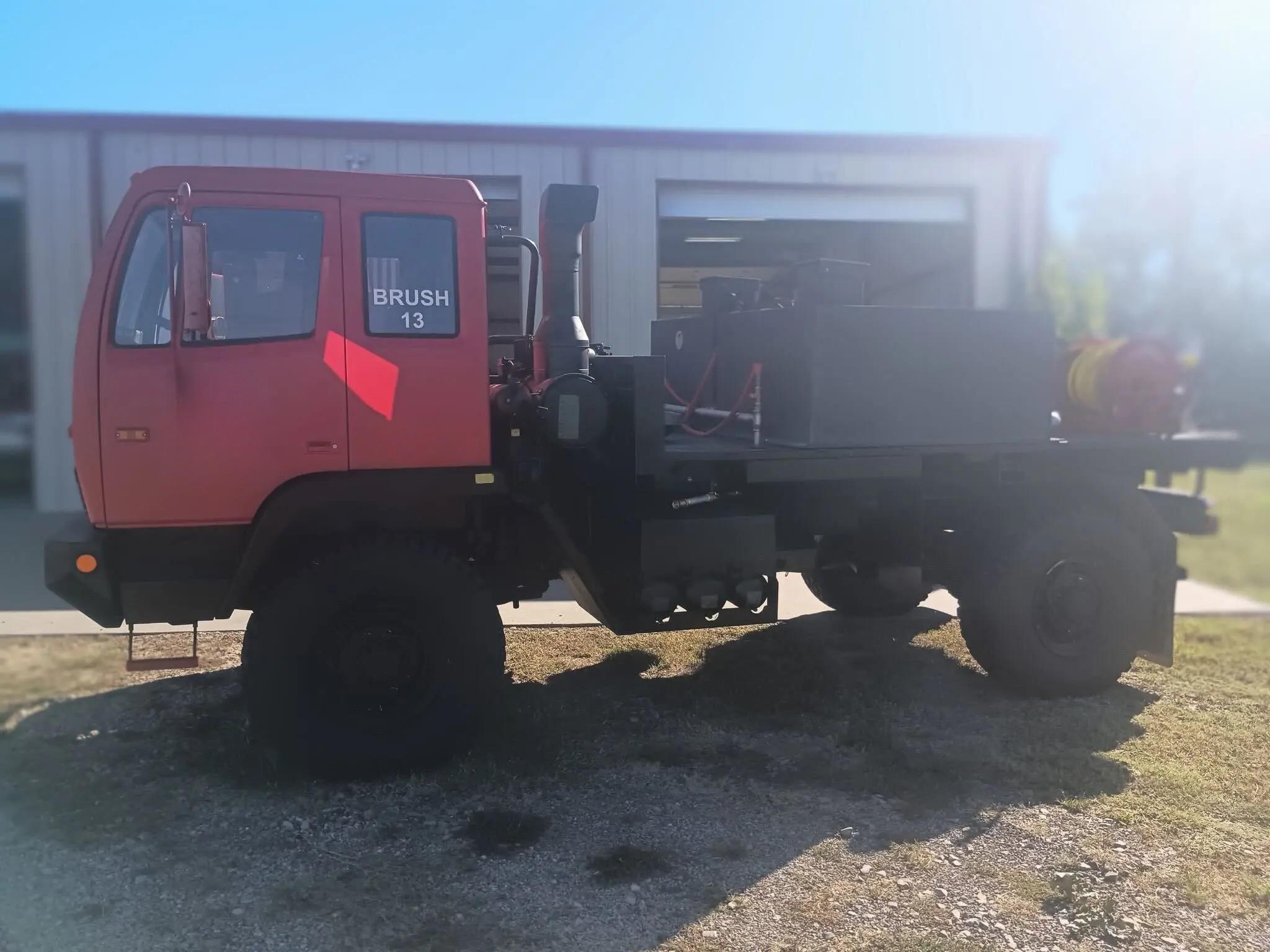 2003 S&S FMTV Brush Truck - image 9