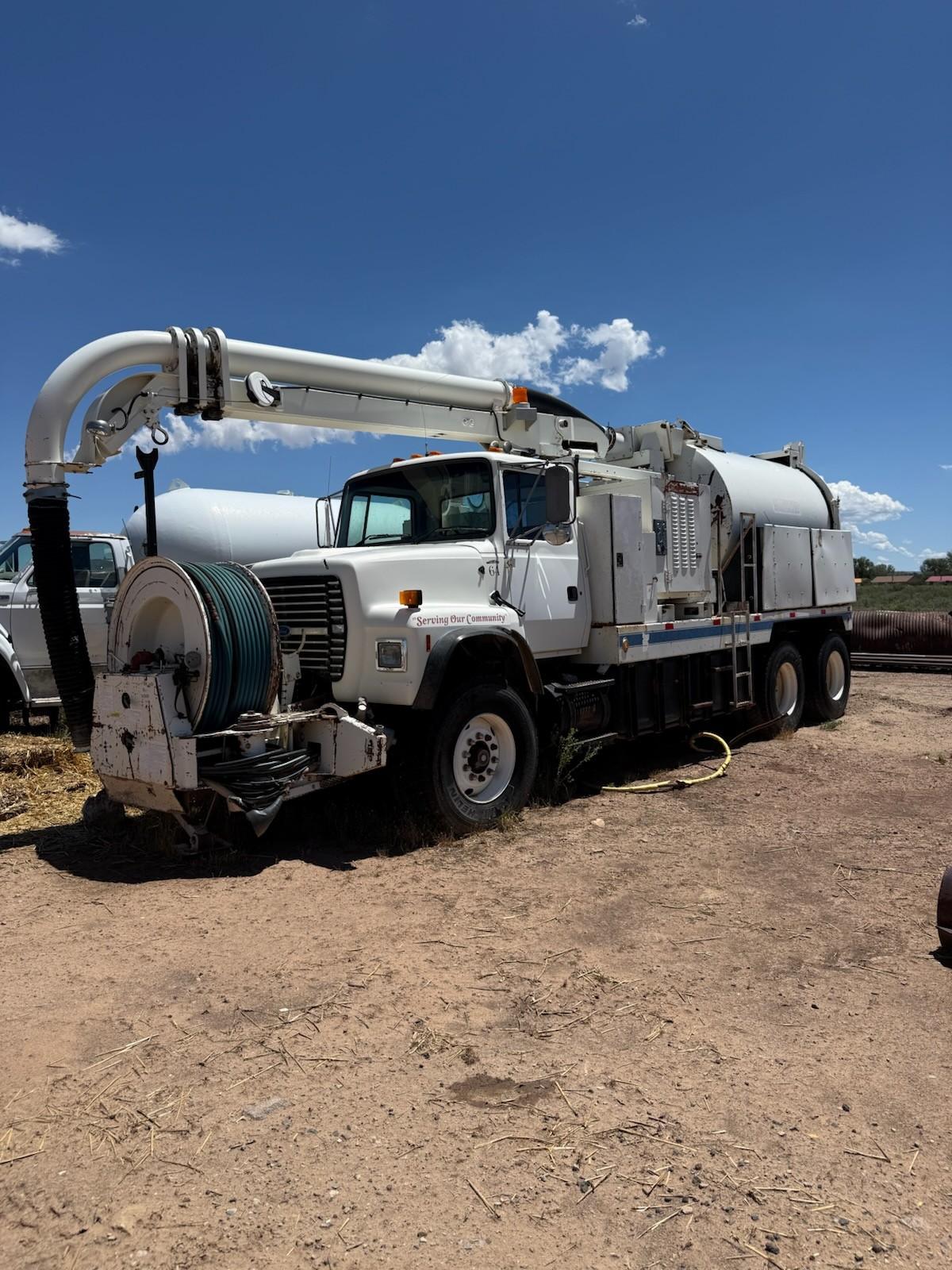 2003 International Vactor Hydrovac - image 1