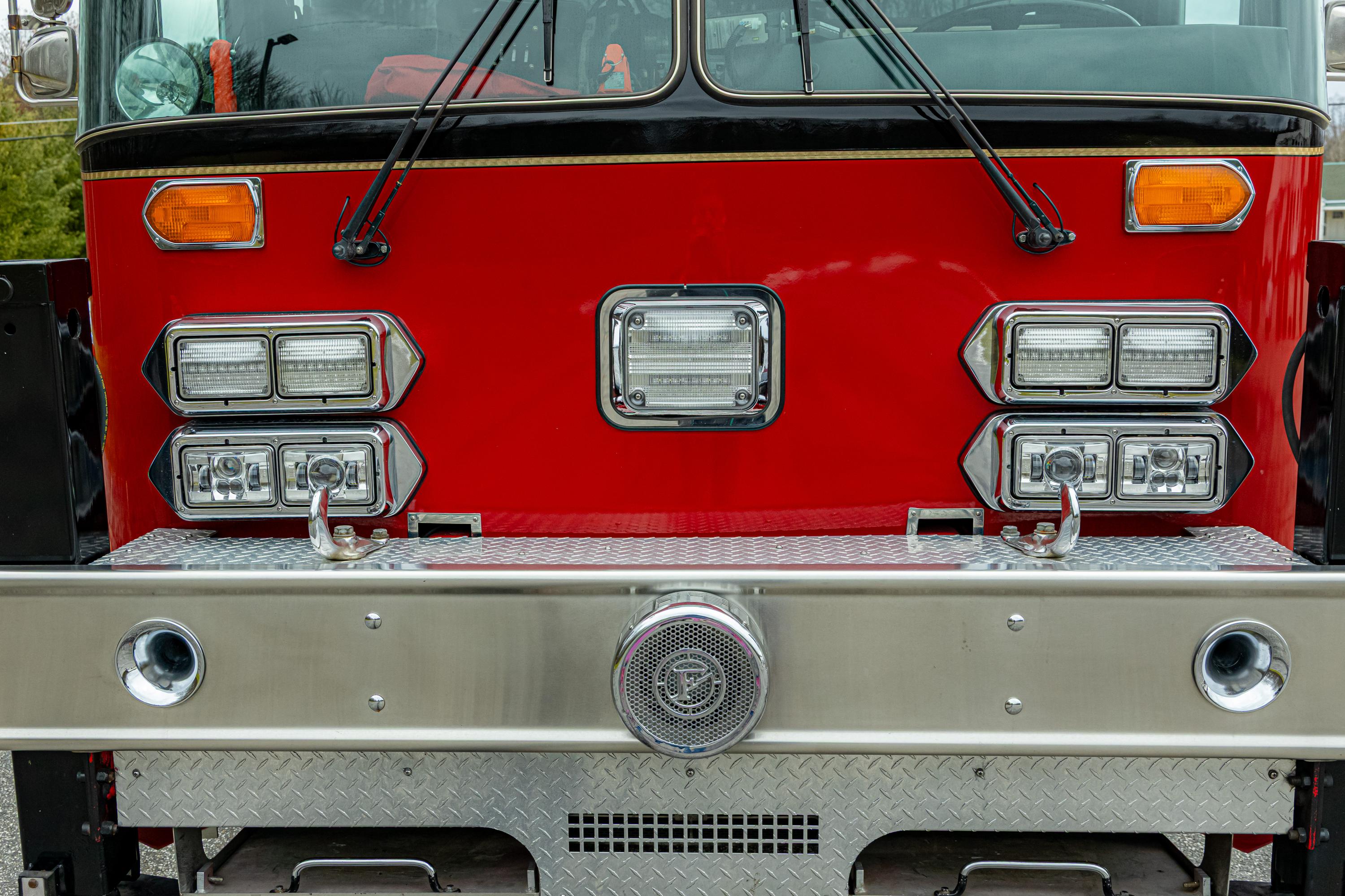 1993 Seagrave Simon-Duplex 90' Aerial - image 9