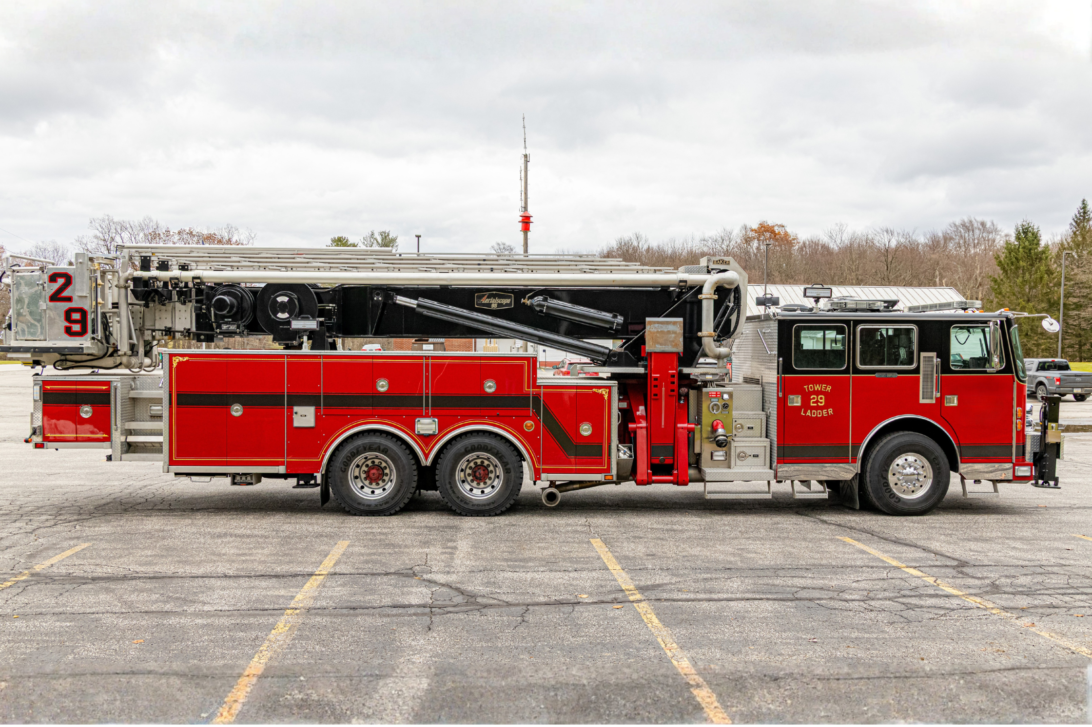 1993 Seagrave Simon-Duplex 90' Aerial - image 3