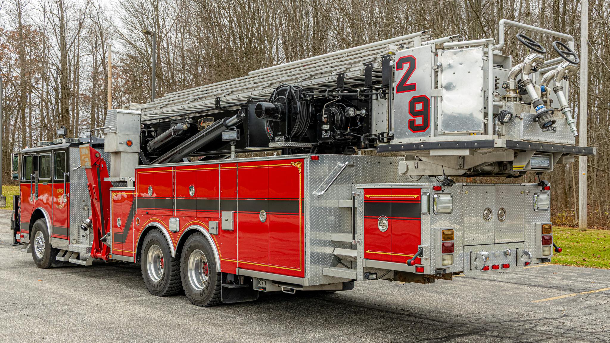 1993 Seagrave Simon-Duplex 90' Aerial - image 5