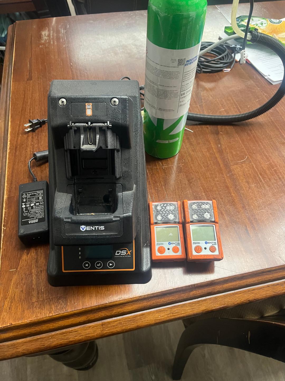 Ventis MX4 Gas Monitor And bump station