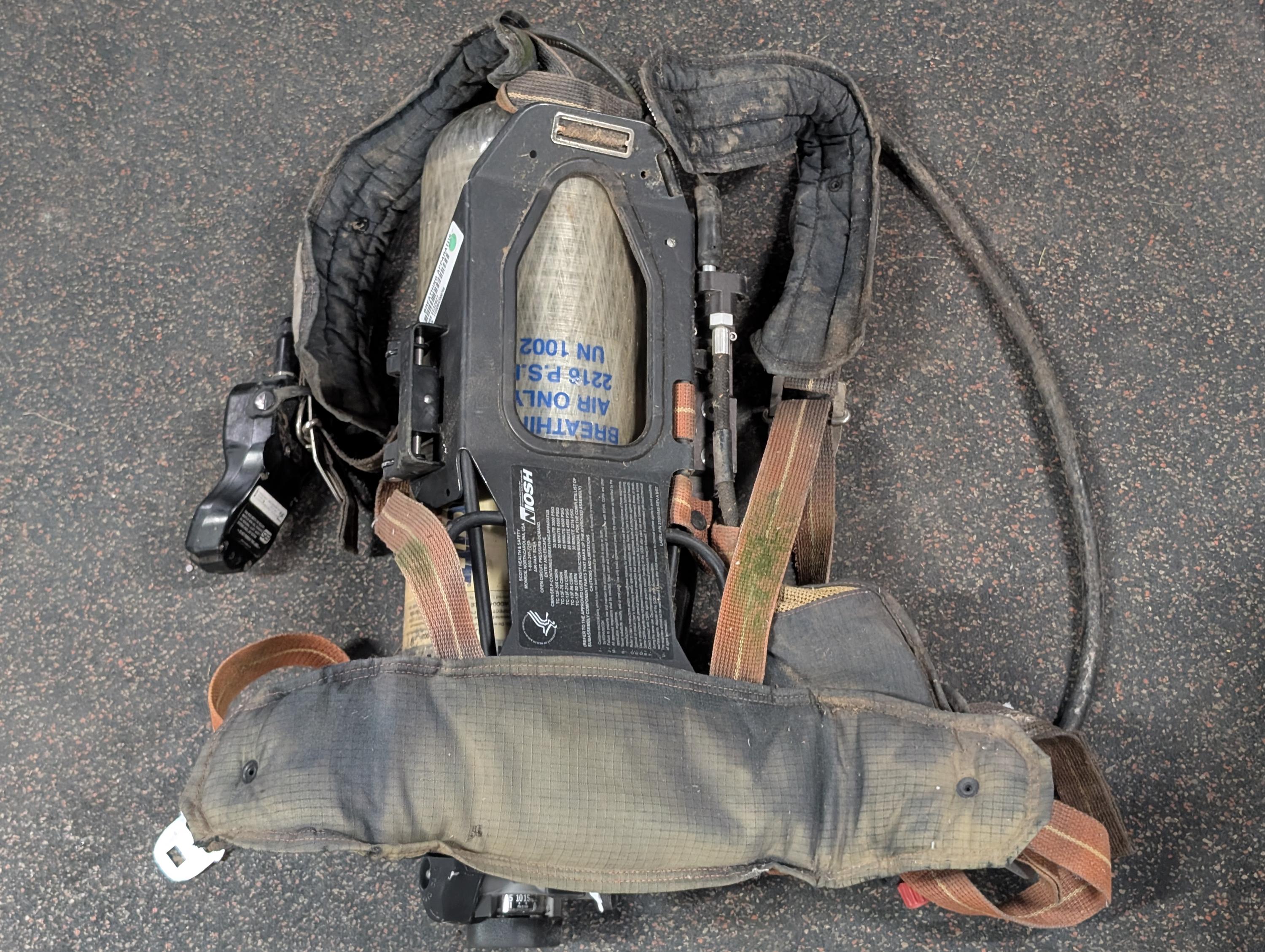 Scott Air-Pak 2.2 - Several Available - image 7