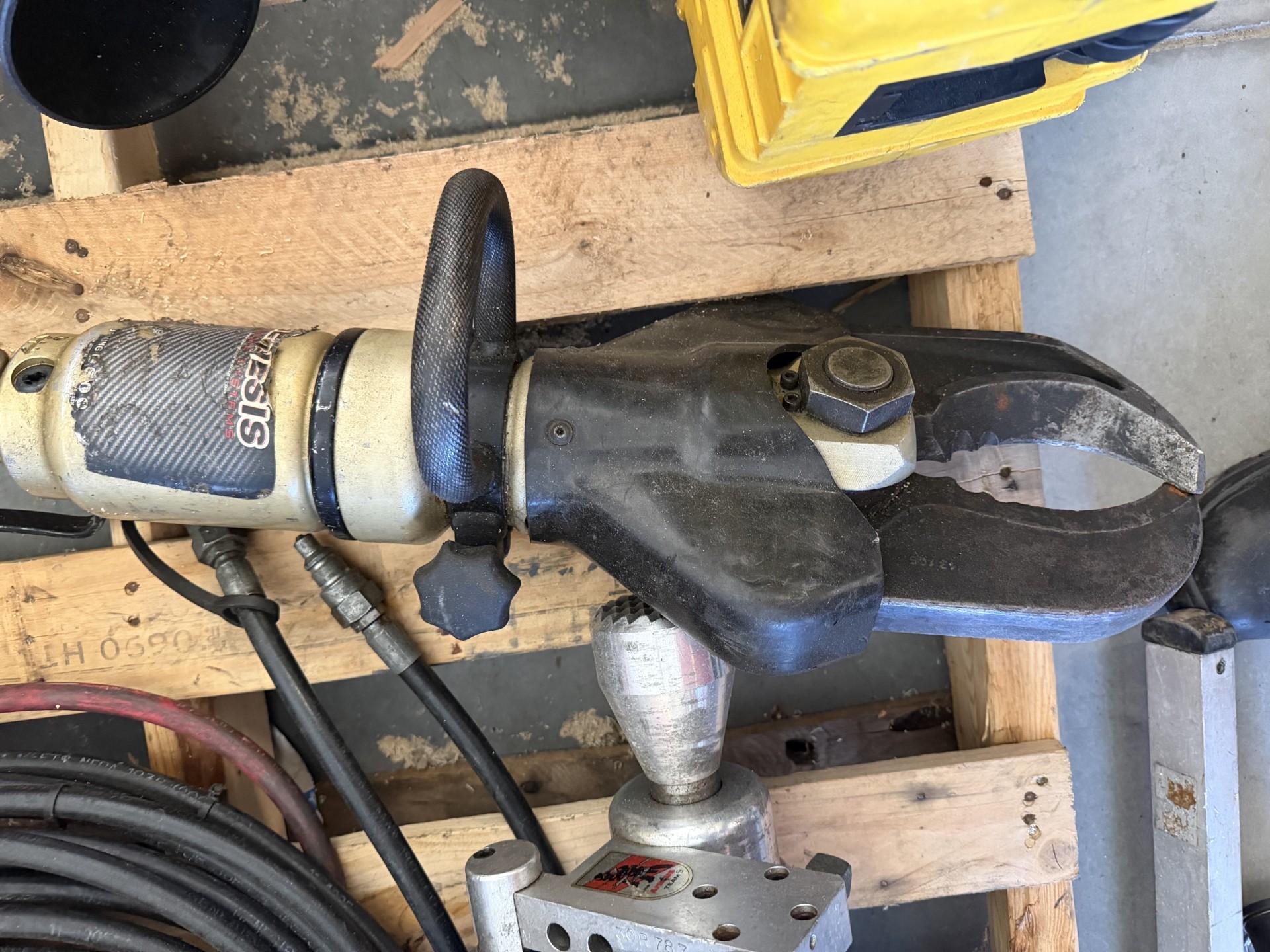 Genisis 10,500 PSI Extrication set - image 9