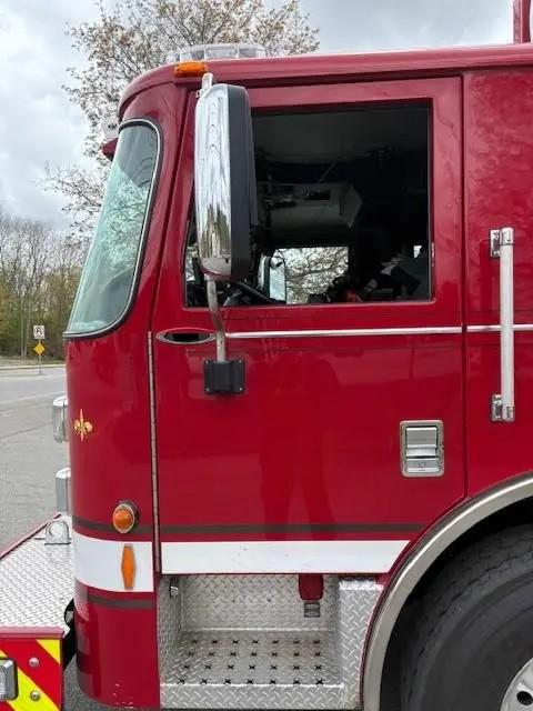 2014 Pierce Saber Pumper - image 19