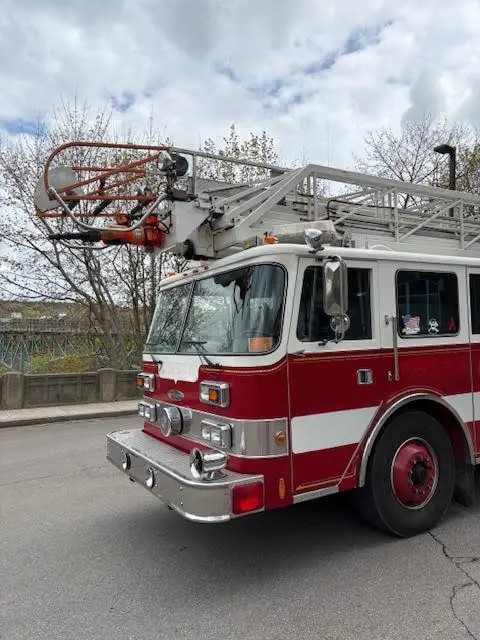 1991 Pierce 100' Aerial - image 12