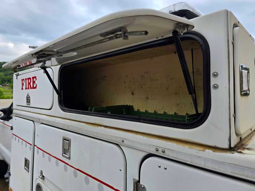 2004 Ford F-350 4x4 Light Rescue — photo 8
