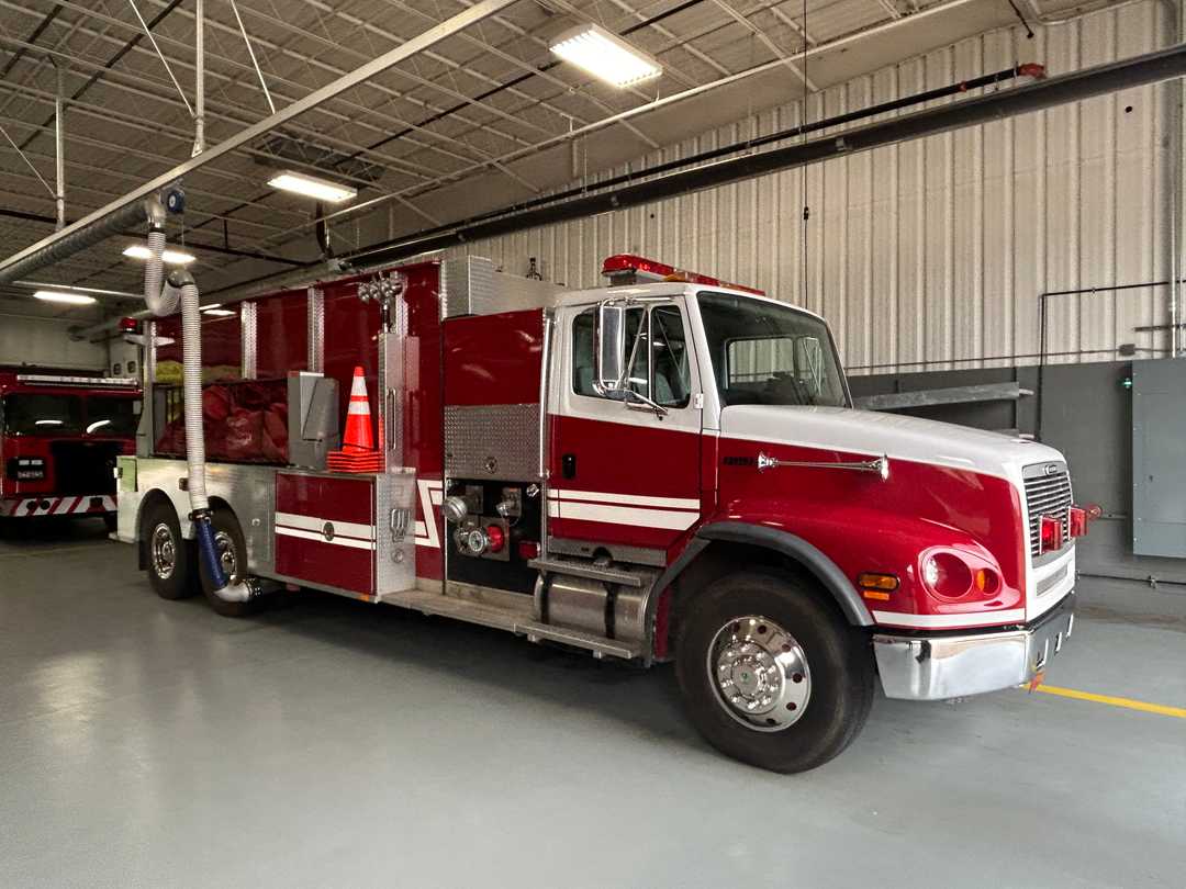 2001 Wolverine Freightliner Pumper Tanker