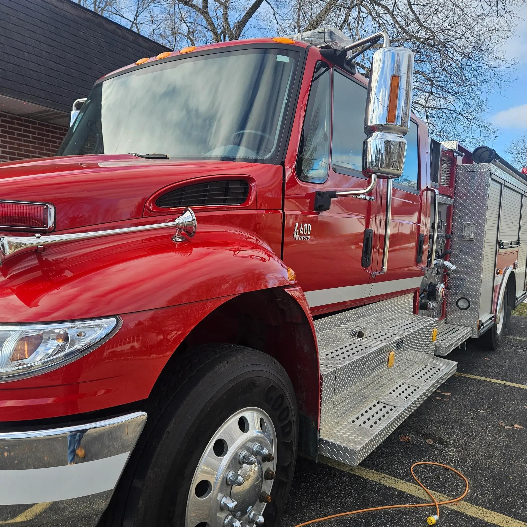 2005 Darley International Pumper - image 1