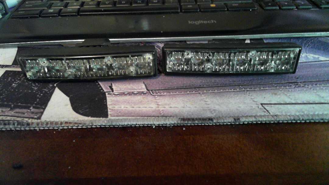 sound off signal ghost light red and blue split 