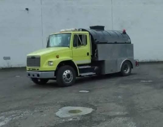 1996 Freightliner Tanker - image 13