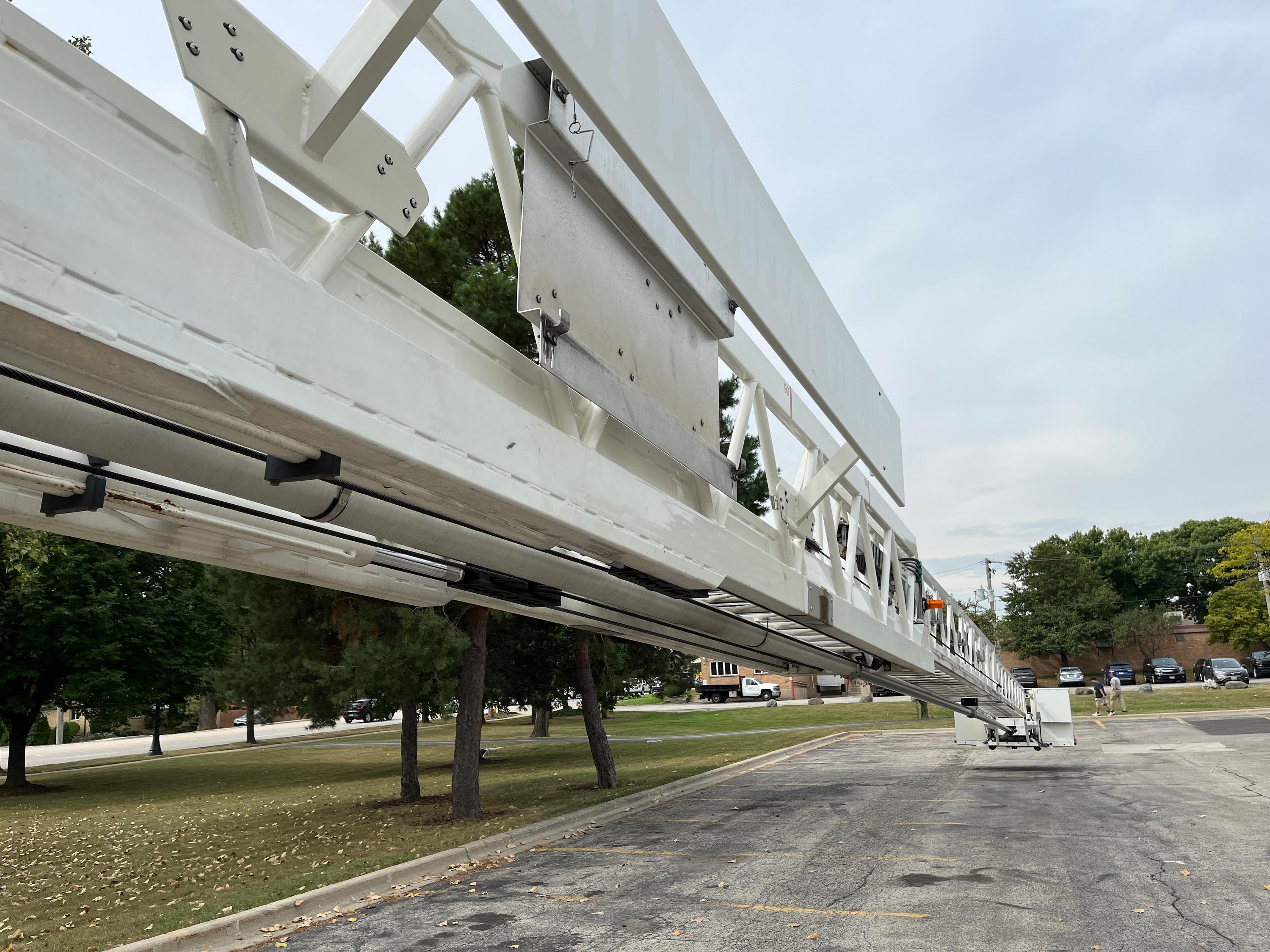 2009 Pierce Velocity 100' Quint - image 145