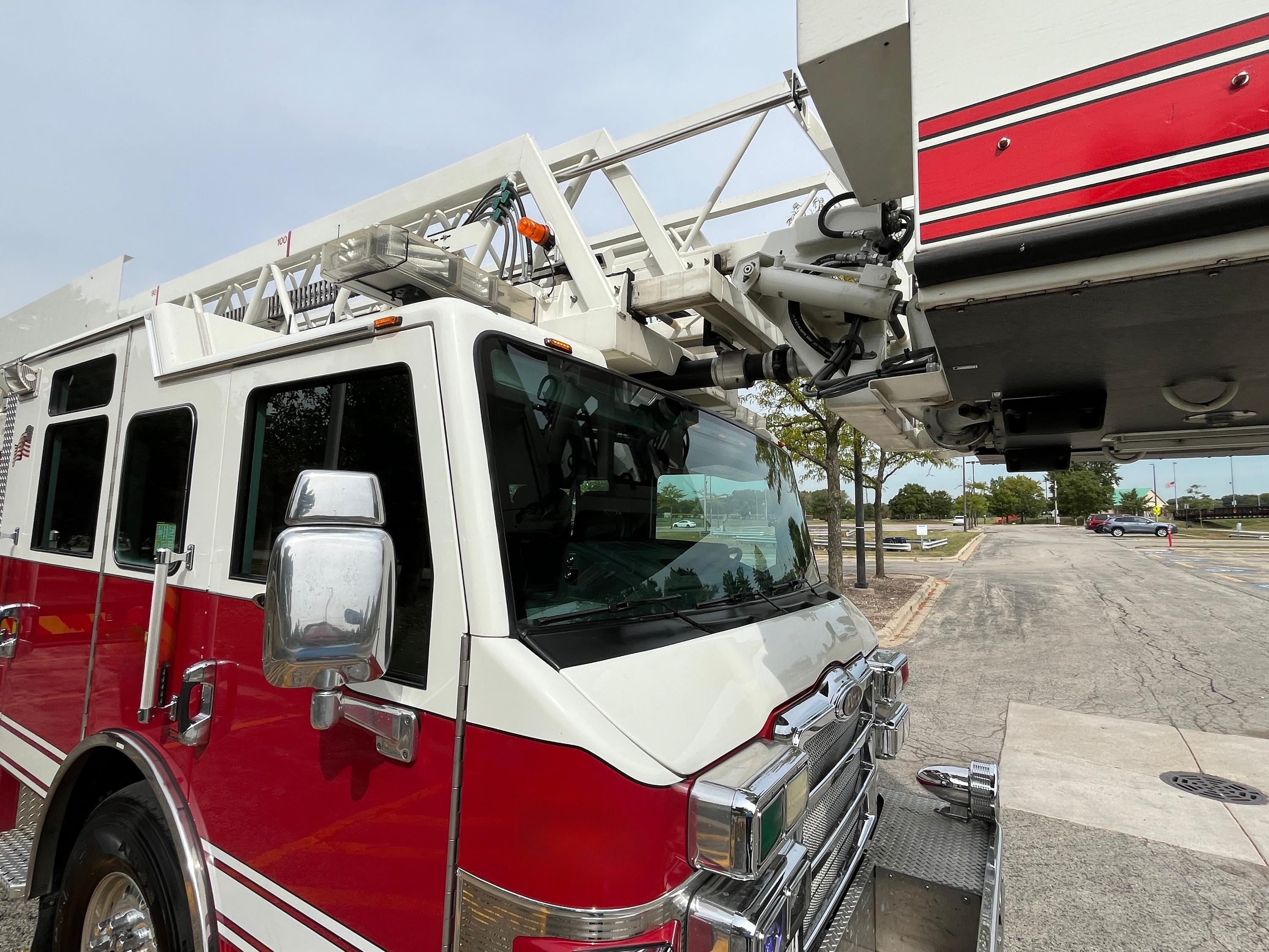 2009 Pierce Velocity 100' Quint - image 171