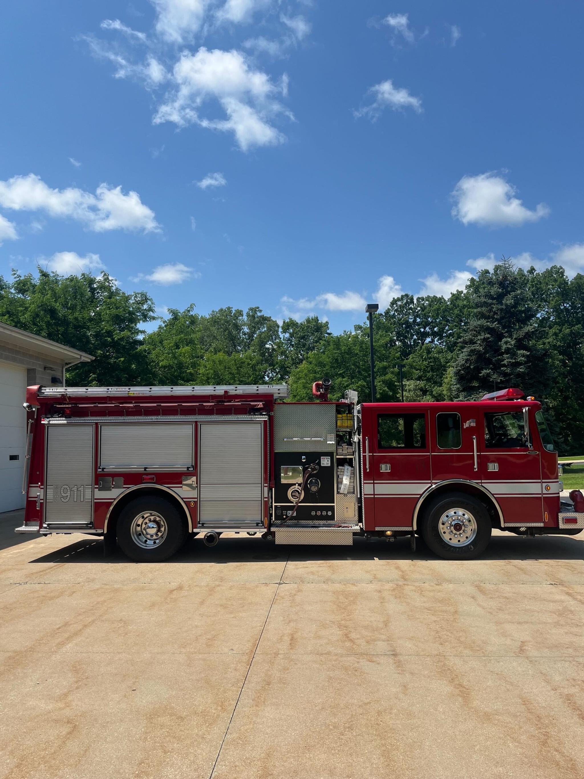 2001 Pierce Saber Engine - image 5