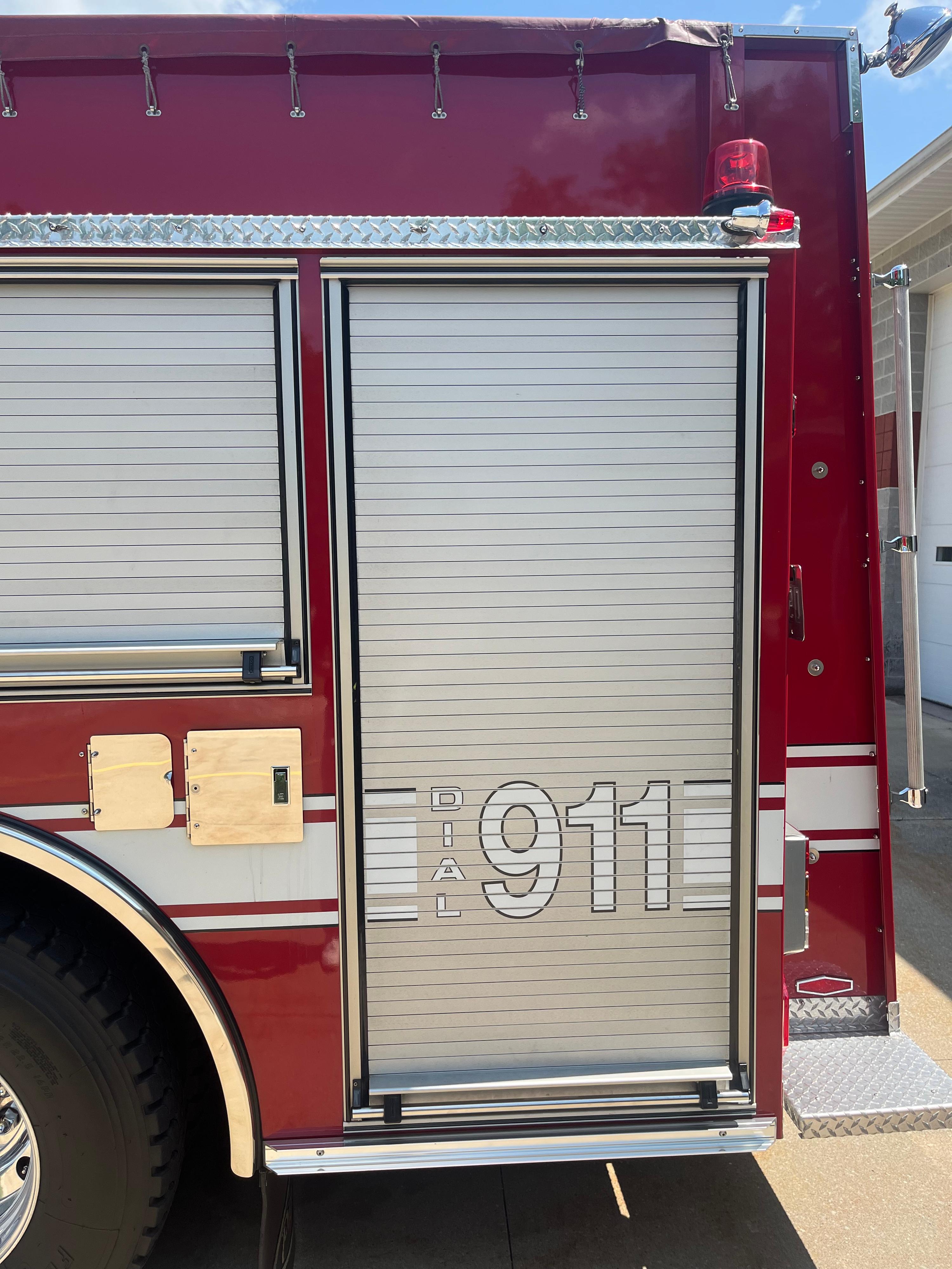2001 Pierce Saber Engine - image 10