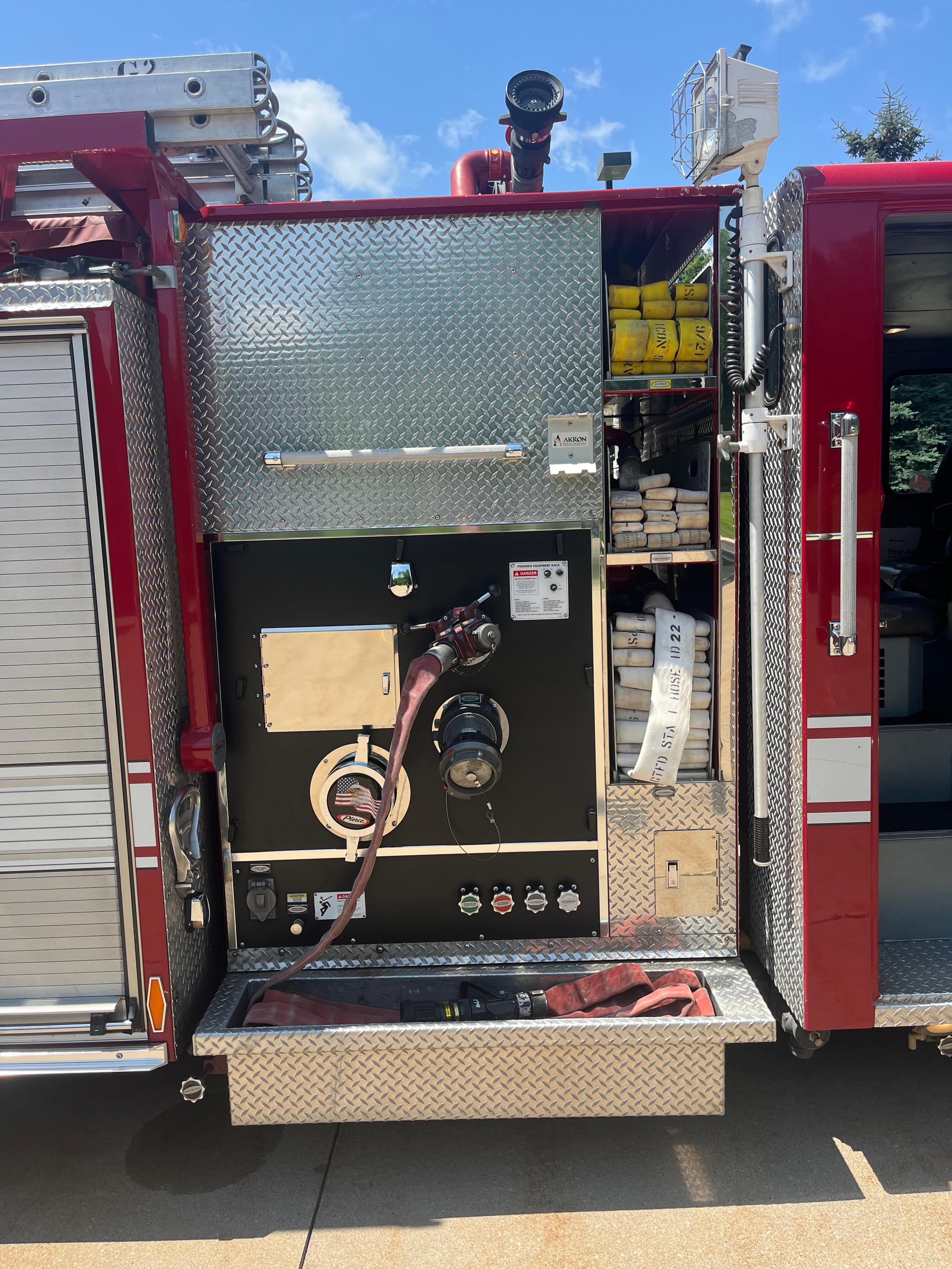 2001 Pierce Saber Engine - image 21