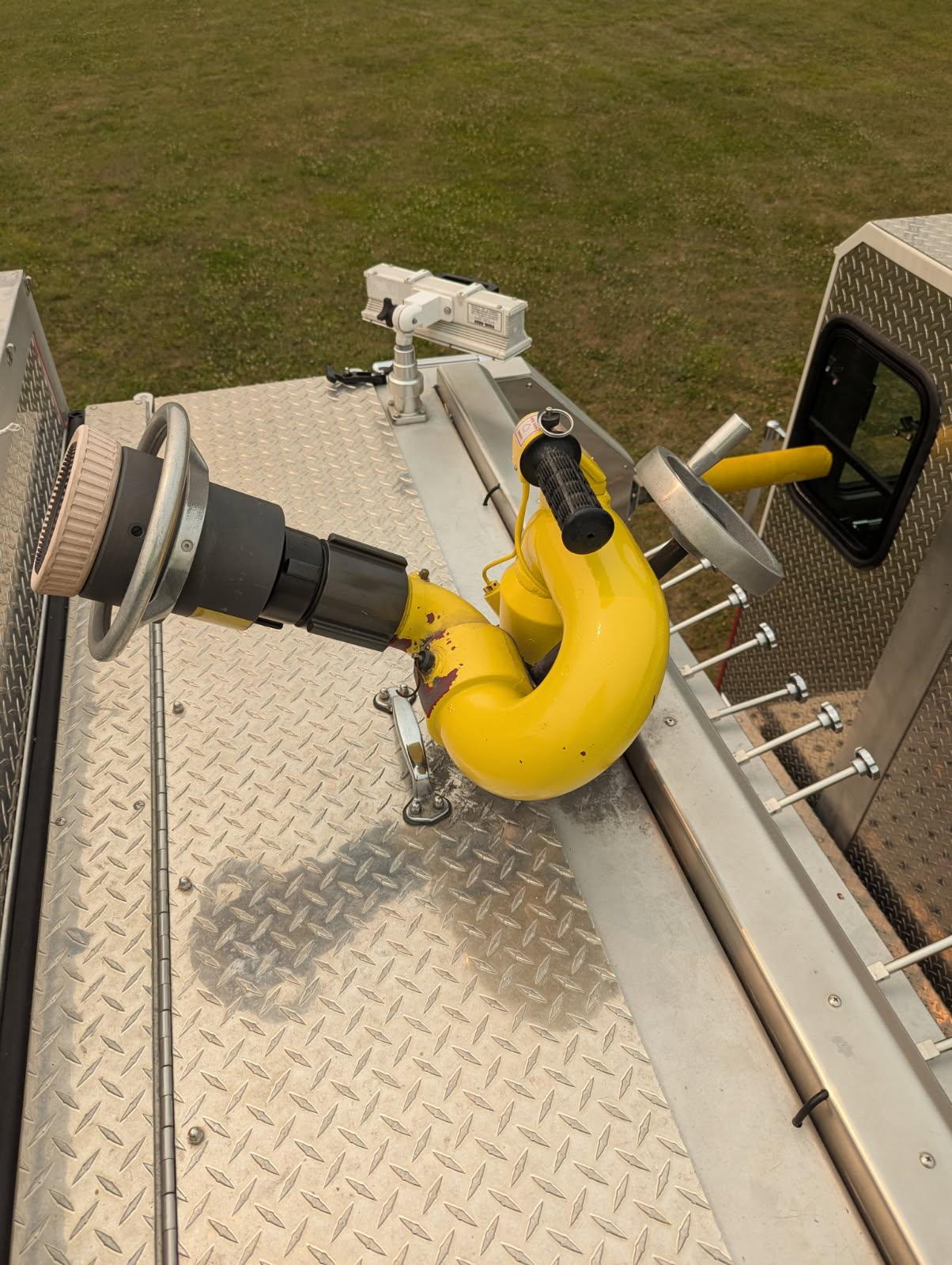 1997 E-One E-max Pumper - image 32