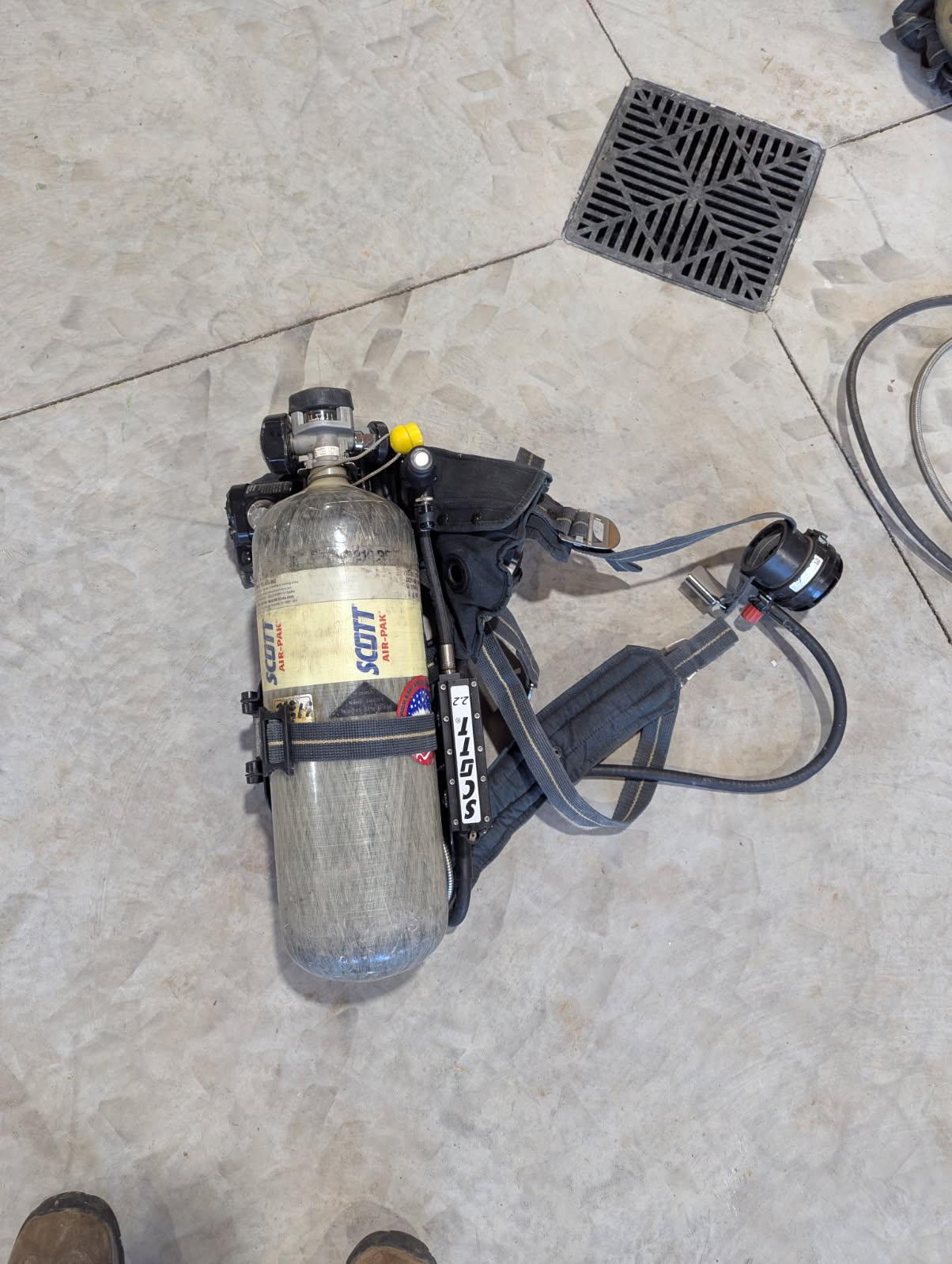 Fire Department Equipment Lot – SCBA, Turnout Gear, Hose & Suction Lines - image 20
