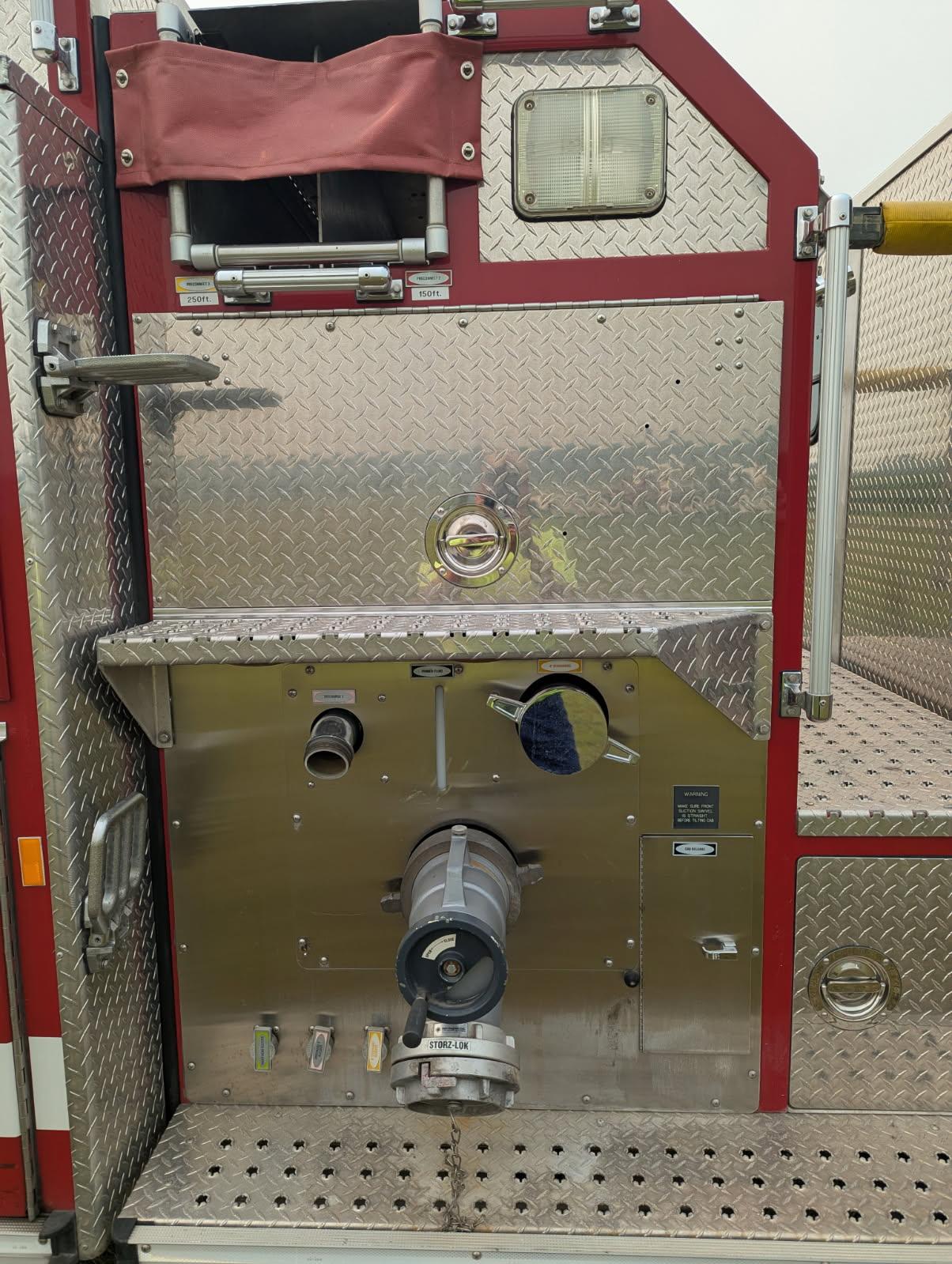 1997 E-One E-max Pumper - image 9